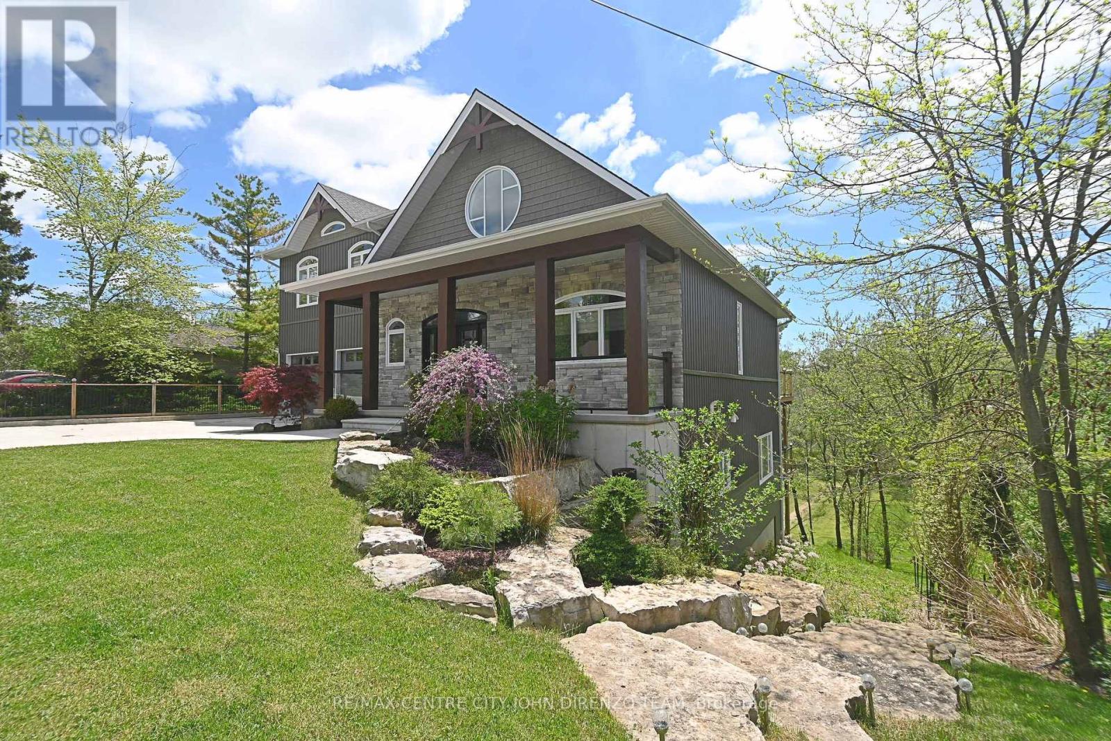 6 Woodland Road, Central Elgin, Ontario  N5P 1P2 - Photo 2 - X12154447