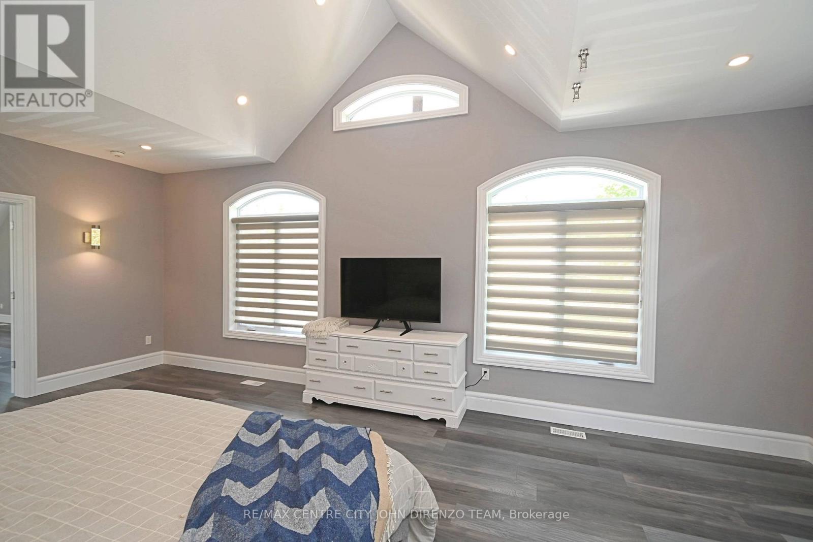 6 Woodland Road, Central Elgin, Ontario  N5P 1P2 - Photo 23 - X12154447