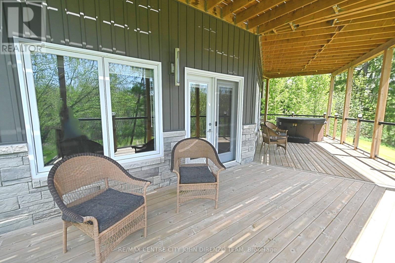6 Woodland Road, Central Elgin, Ontario  N5P 1P2 - Photo 36 - X12154447