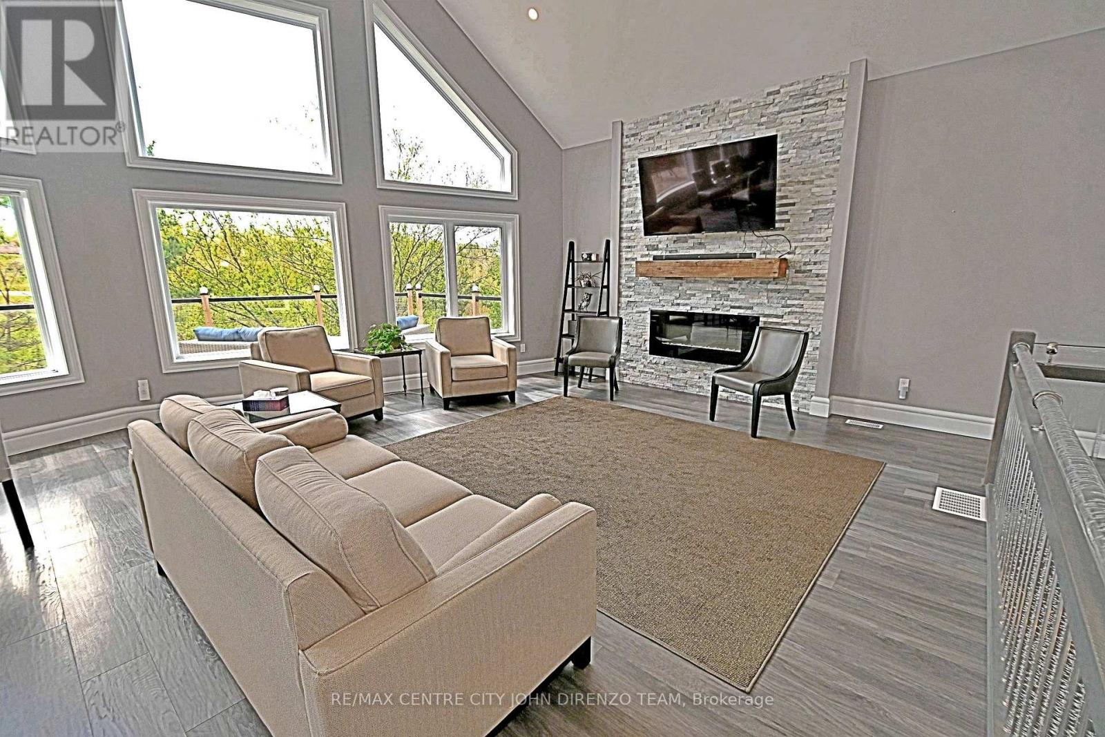 6 Woodland Road, Central Elgin, Ontario  N5P 1P2 - Photo 4 - X12154447