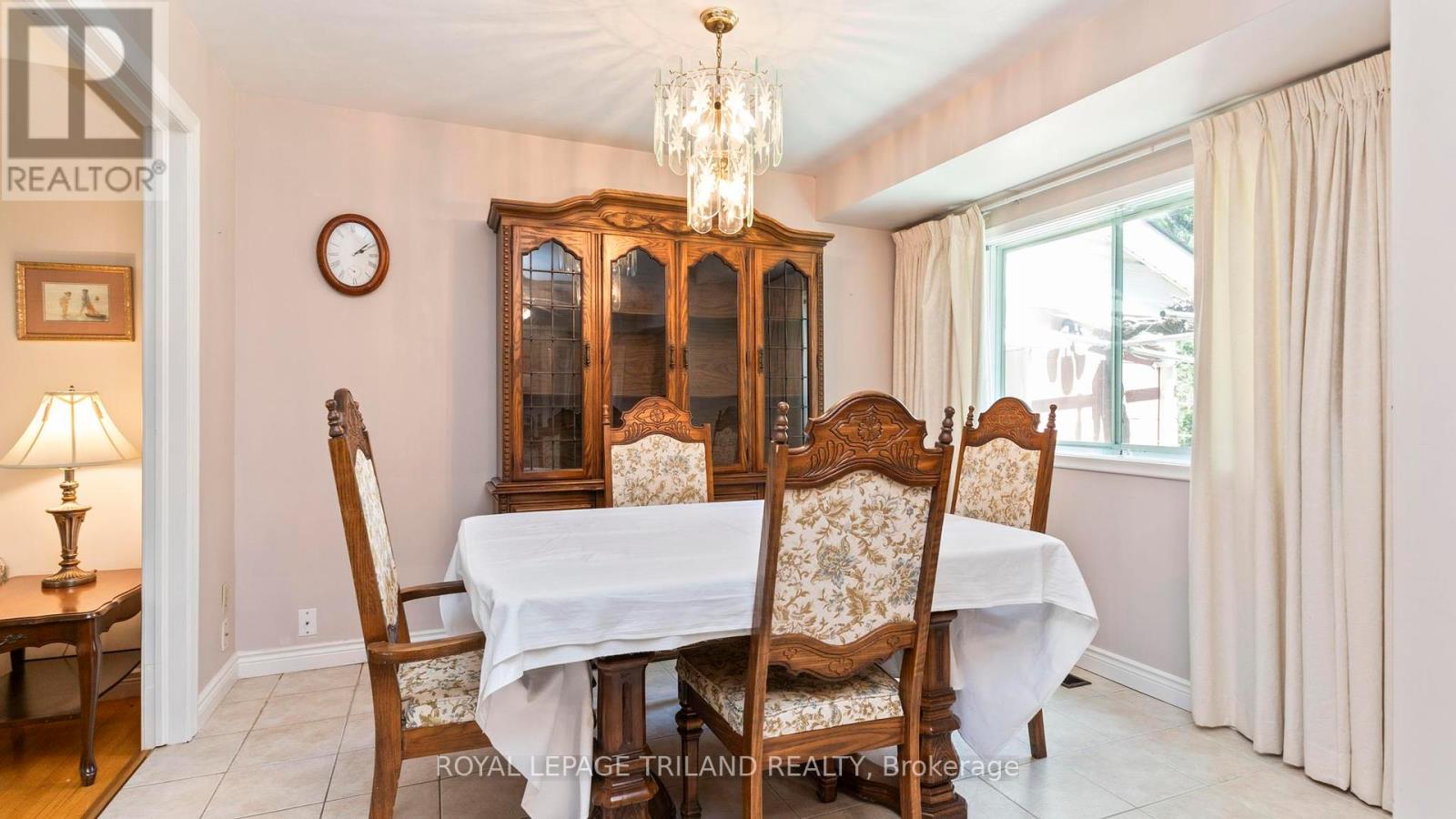 125 Delmont Place, London North (North H), Ontario  N5X 1M2 - Photo 11 - X12154453