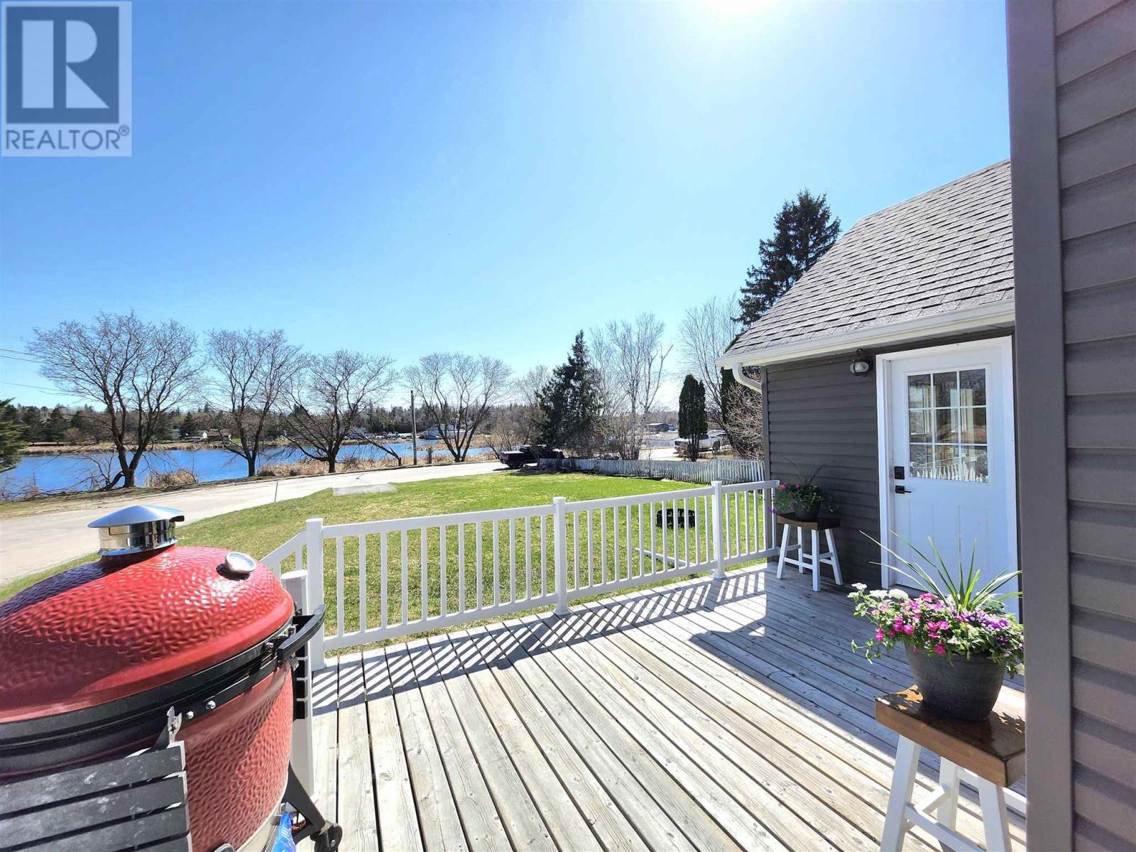 58 Tenth Avenue S, Kenora, Ontario  P9N 2J6 - Photo 2 - TB251038