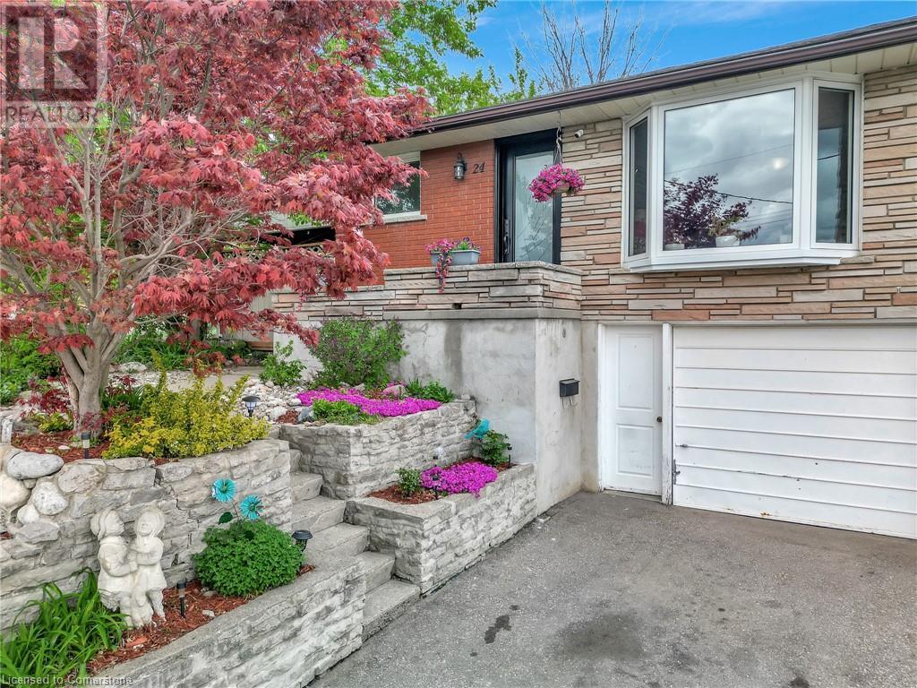 24 Hoffman Street, Kitchener, Ontario  N2M 3M7 - Photo 2 - 40729246