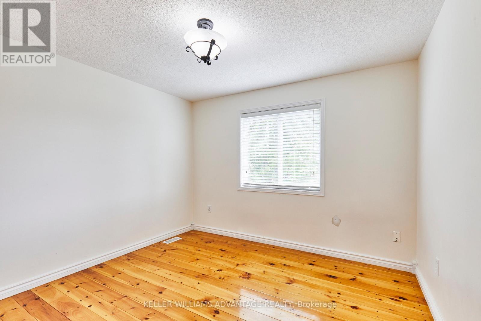 158 Kovac Road, Cambridge, Ontario  N1R 7V8 - Photo 24 - X12154291