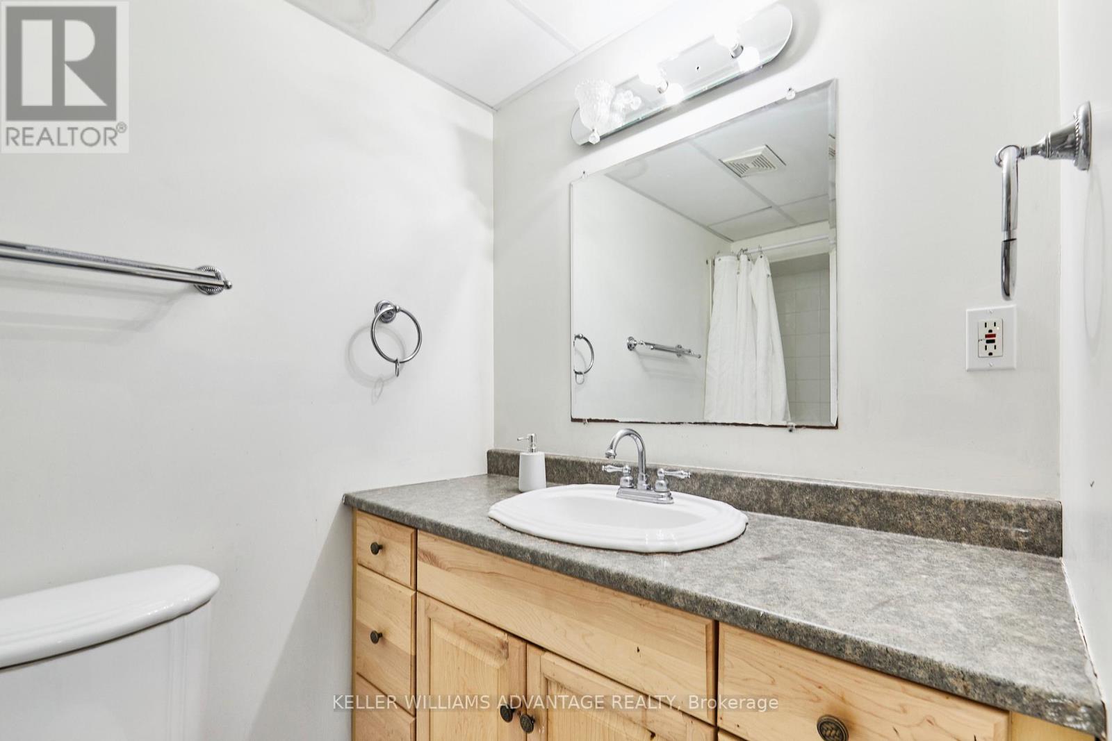 158 Kovac Road, Cambridge, Ontario  N1R 7V8 - Photo 33 - X12154291
