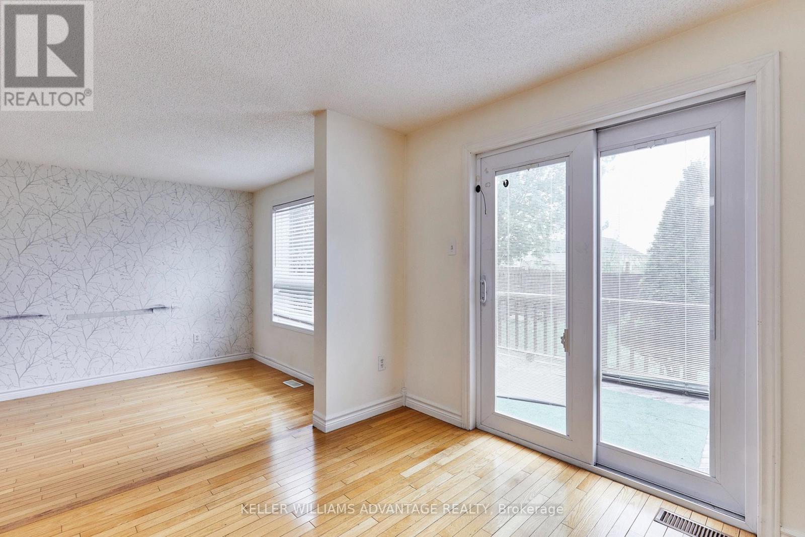 158 Kovac Road, Cambridge, Ontario  N1R 7V8 - Photo 9 - X12154291
