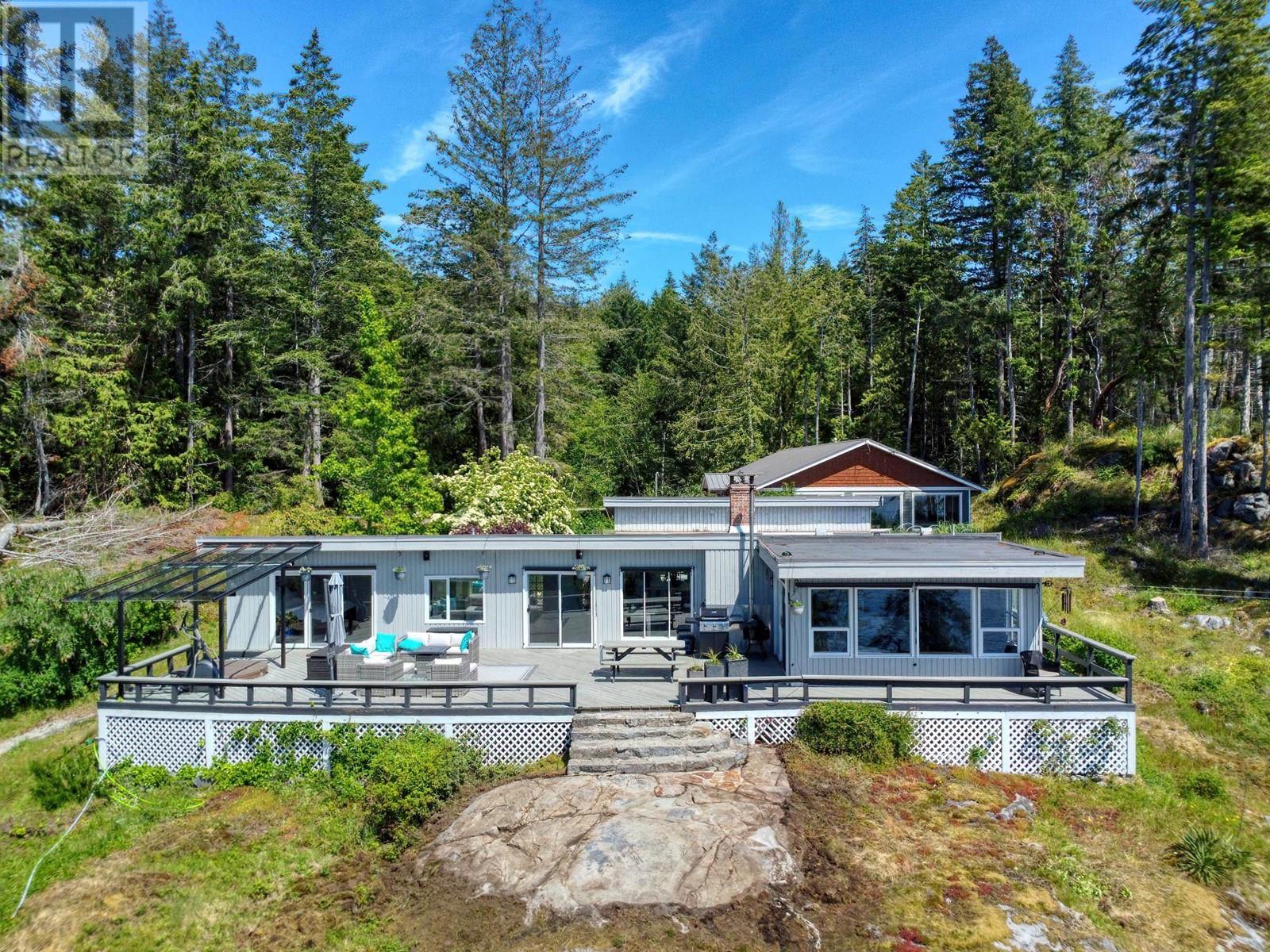 Property at 10991- 10993 SUNSHINE COAST HIGHWAY image 5