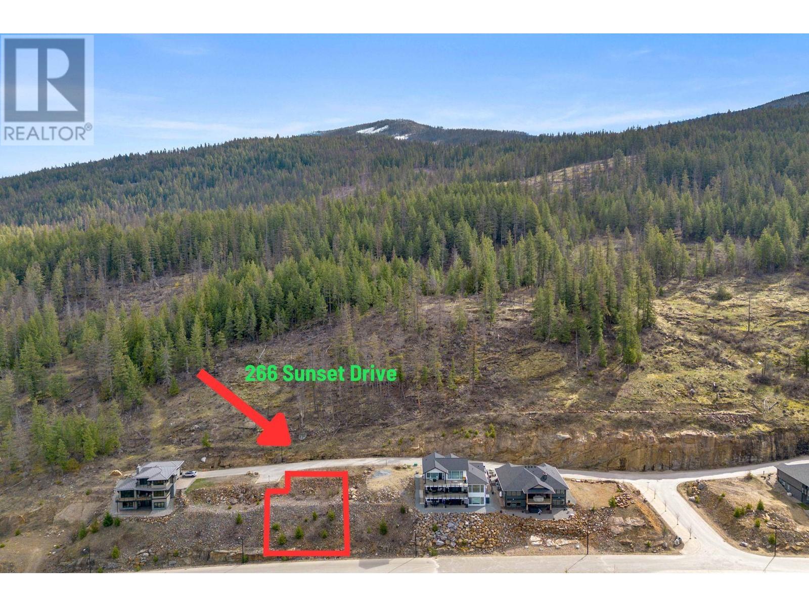 266 Sunset Drive, Sicamous, British Columbia  V0E 2V1 - Photo 2 - 10347918