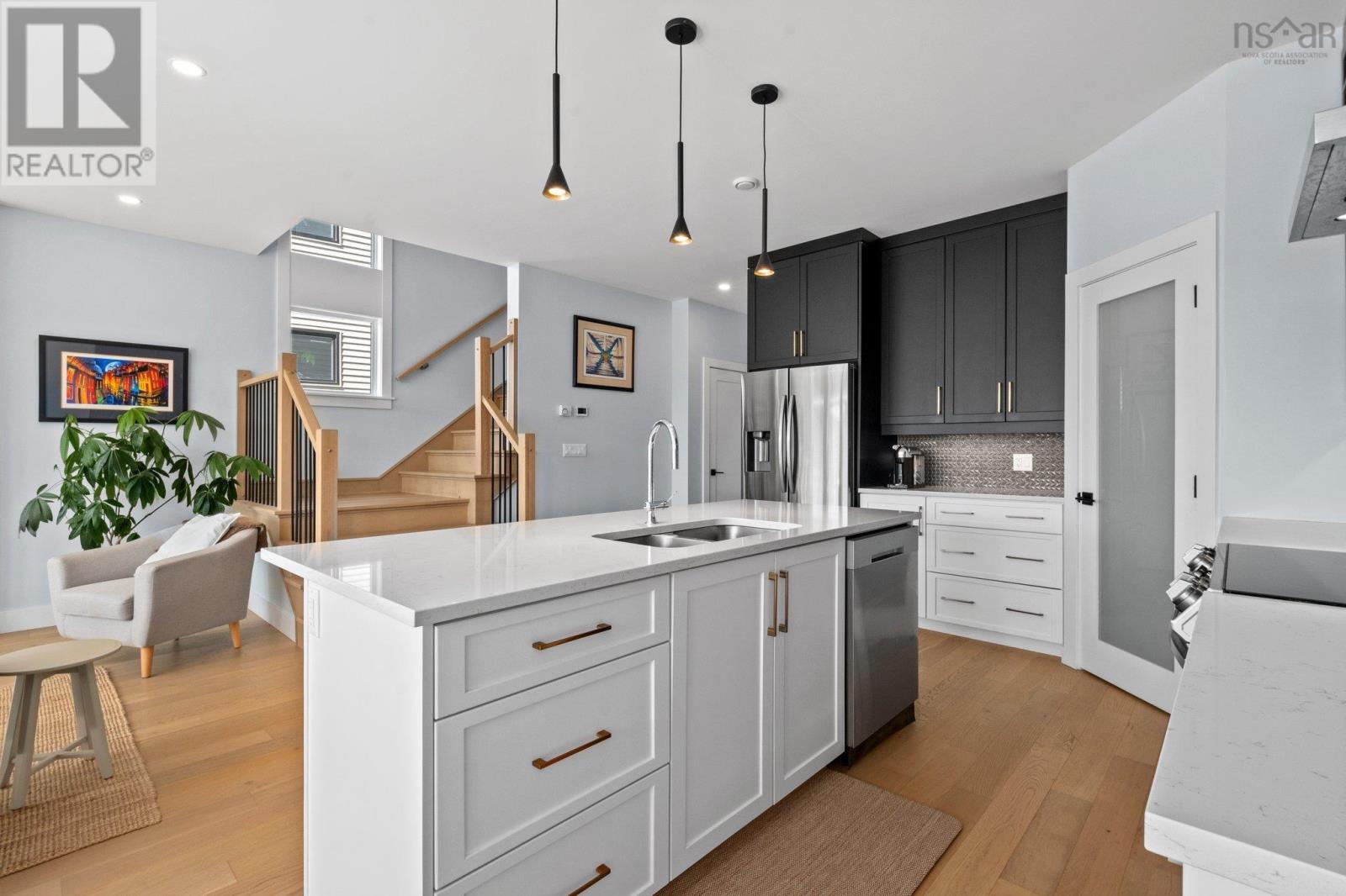 Property at 11 Darjeeling Drive image 4