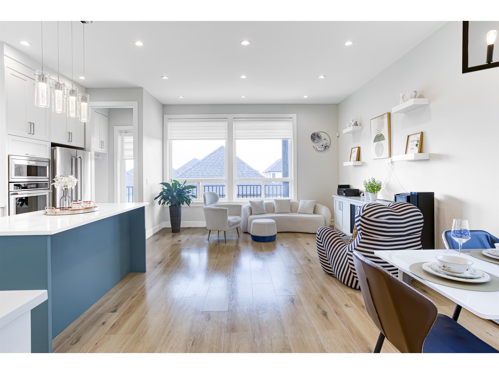 Property at 16774 20A AVENUE image 1