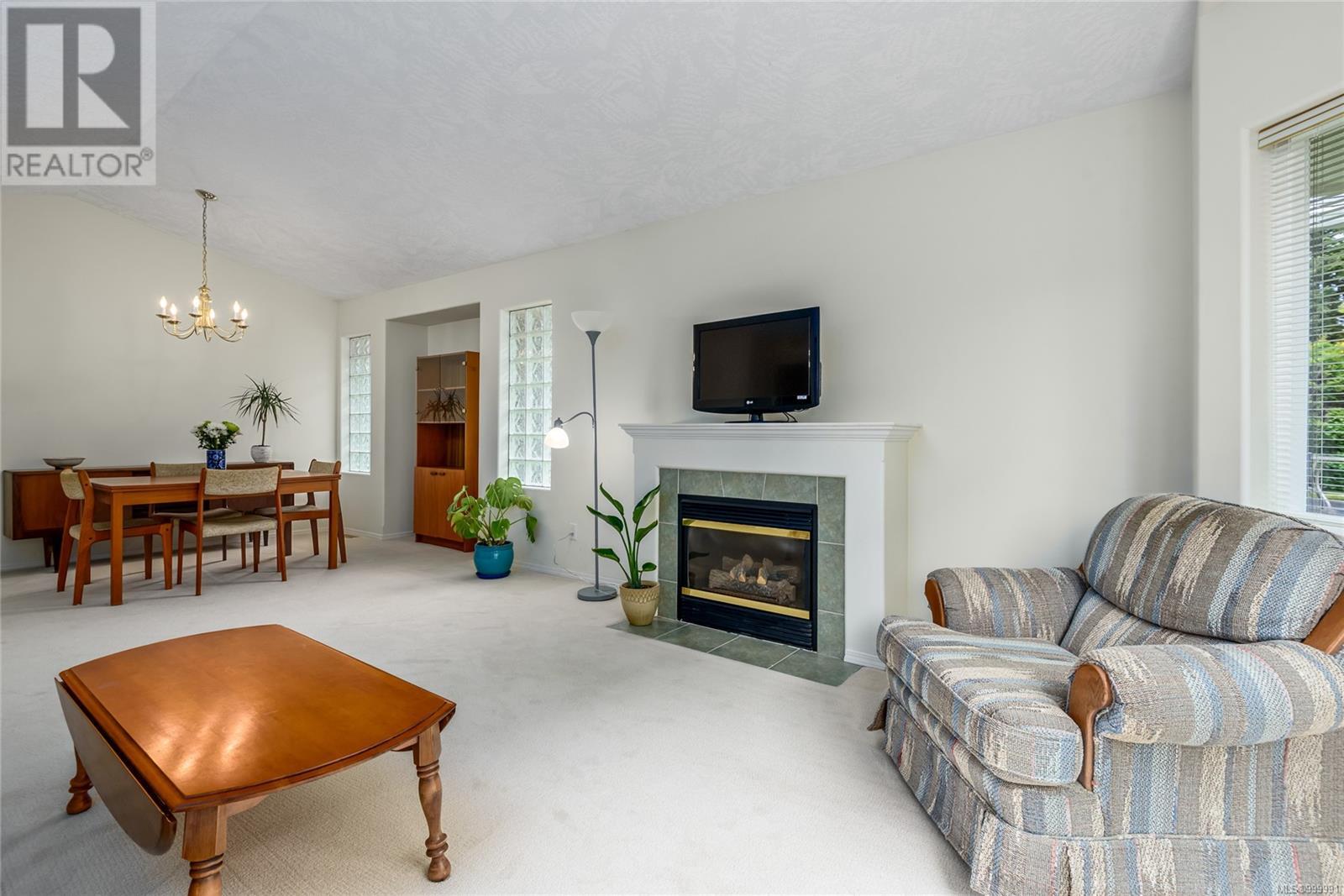 8 1600 Balmoral Ave, Comox, British Columbia  V9M 2N2 - Photo 7 - 999991