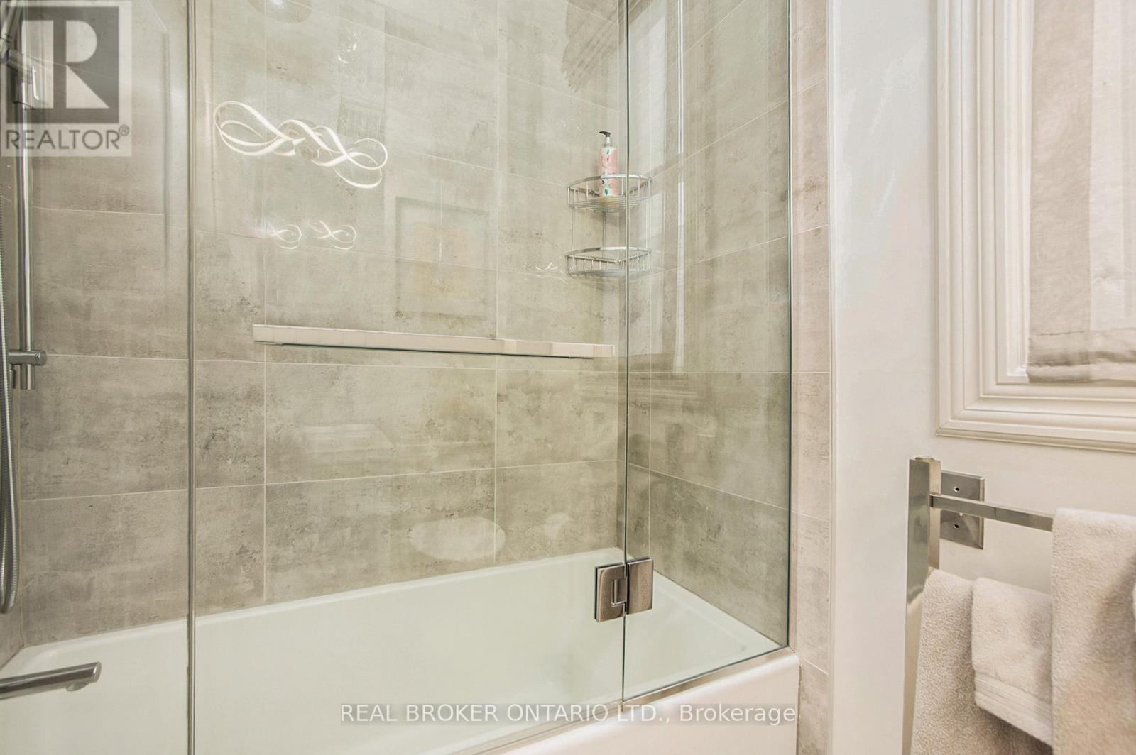 B - 116 Cartier Street, Ottawa, Ontario  K2P 1K5 - Photo 16 - X12154430