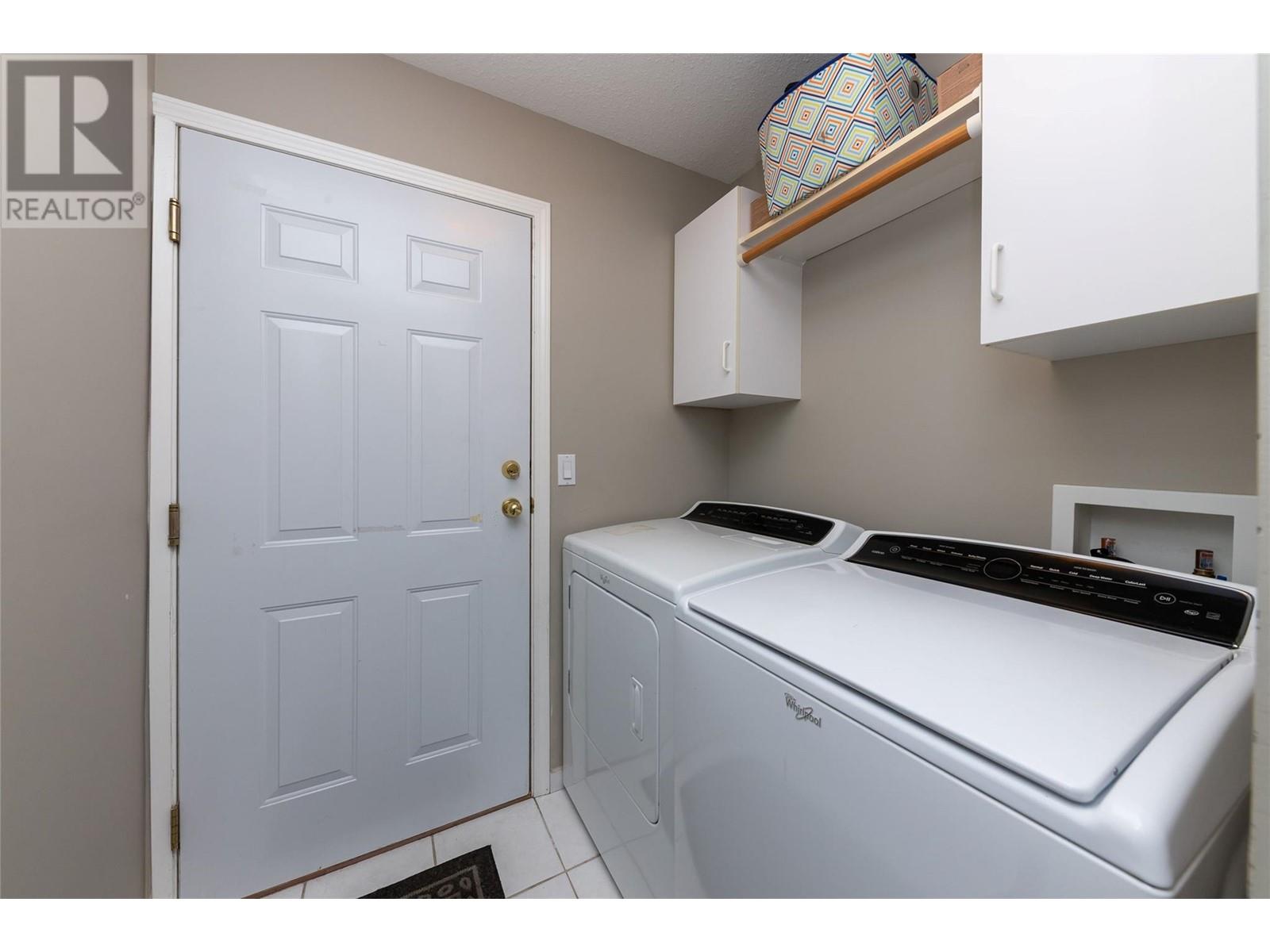 3492 Navatanee Drive, Kamloops, British Columbia  V2H 1S1 - Photo 20 - 10347317