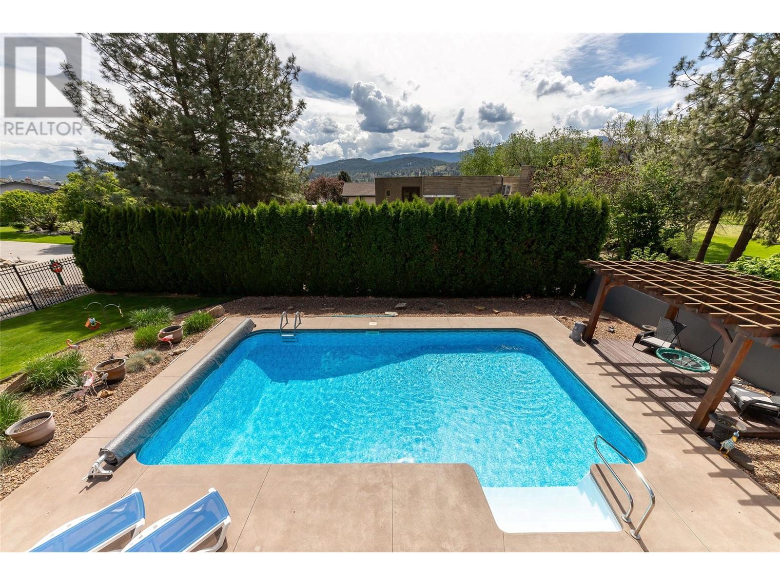 3492 Navatanee Drive, Kamloops, British Columbia  V2H 1S1 - Photo 32 - 10347317