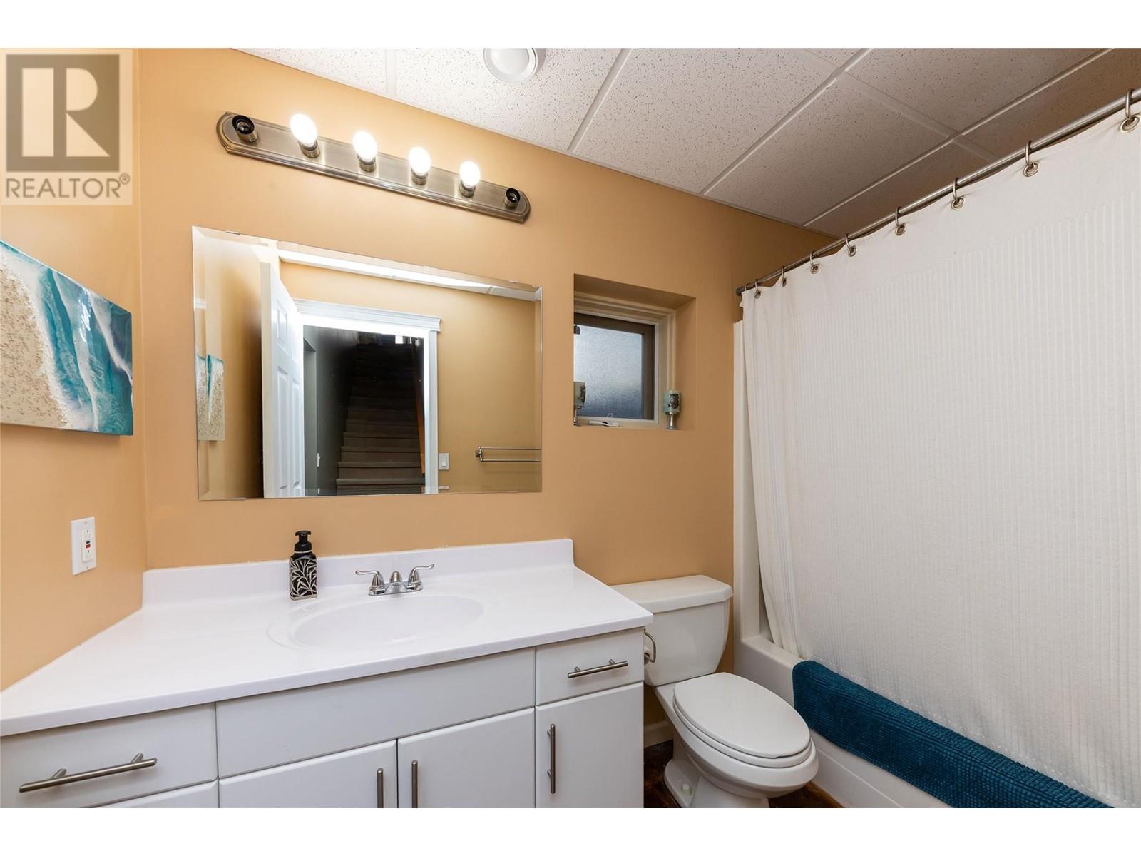 3492 Navatanee Drive, Kamloops, British Columbia  V2H 1S1 - Photo 23 - 10347317