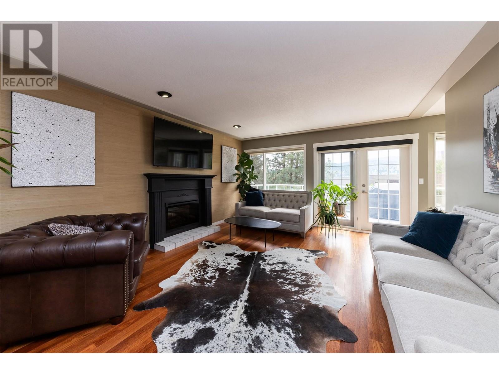 3492 Navatanee Drive, Kamloops, British Columbia  V2H 1S1 - Photo 8 - 10347317