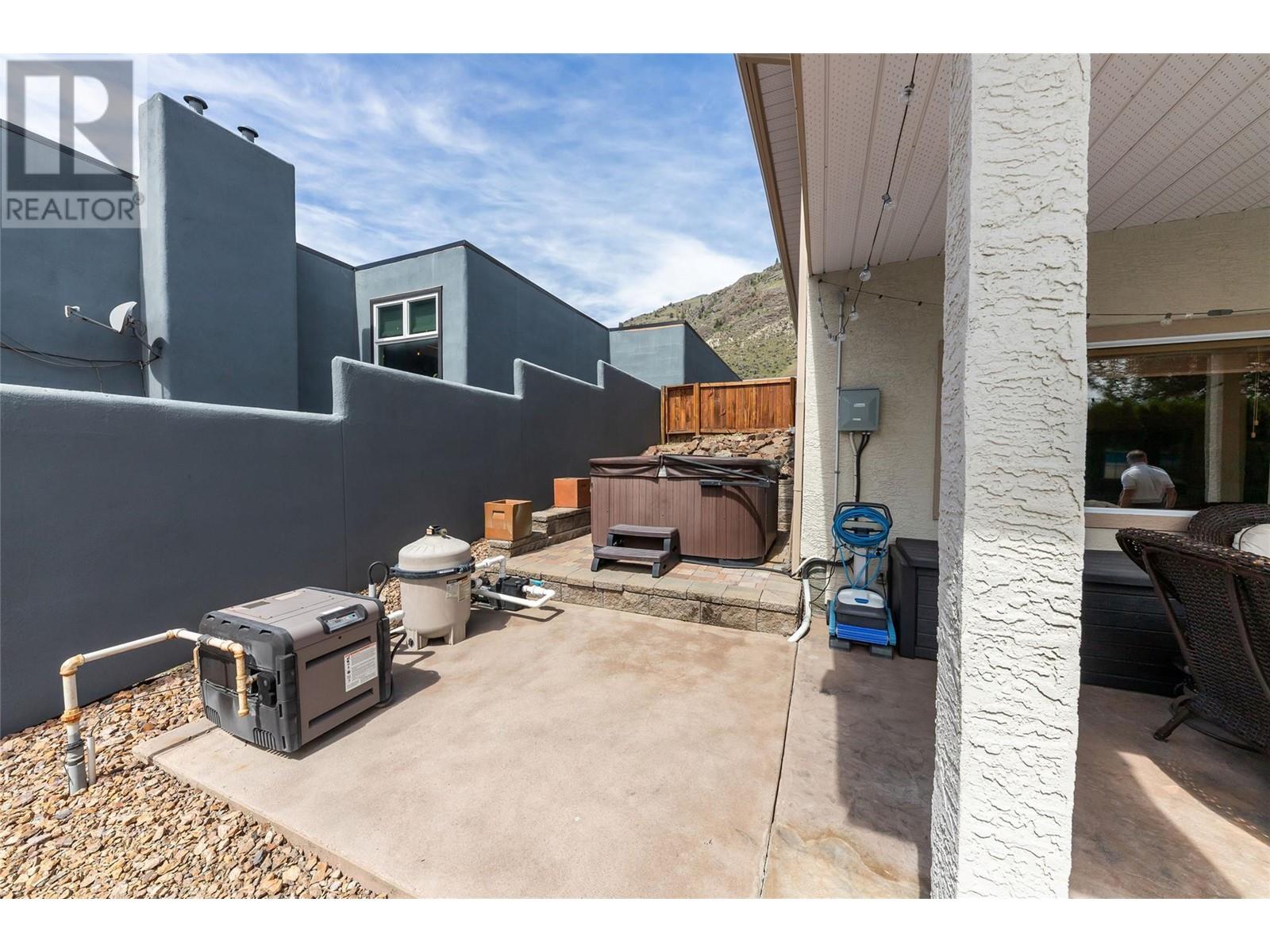 3492 Navatanee Drive, Kamloops, British Columbia  V2H 1S1 - Photo 41 - 10347317