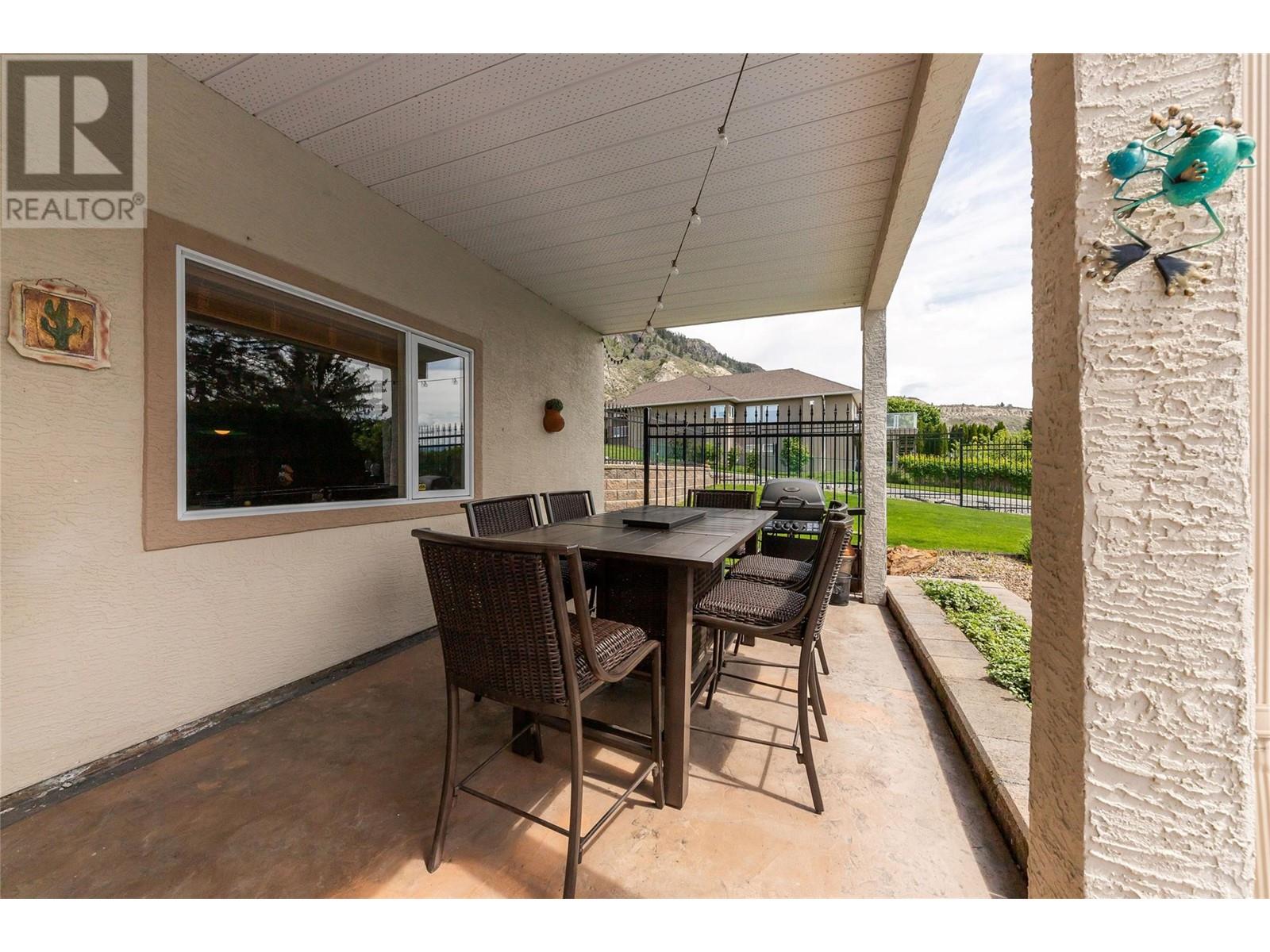 3492 Navatanee Drive, Kamloops, British Columbia  V2H 1S1 - Photo 38 - 10347317