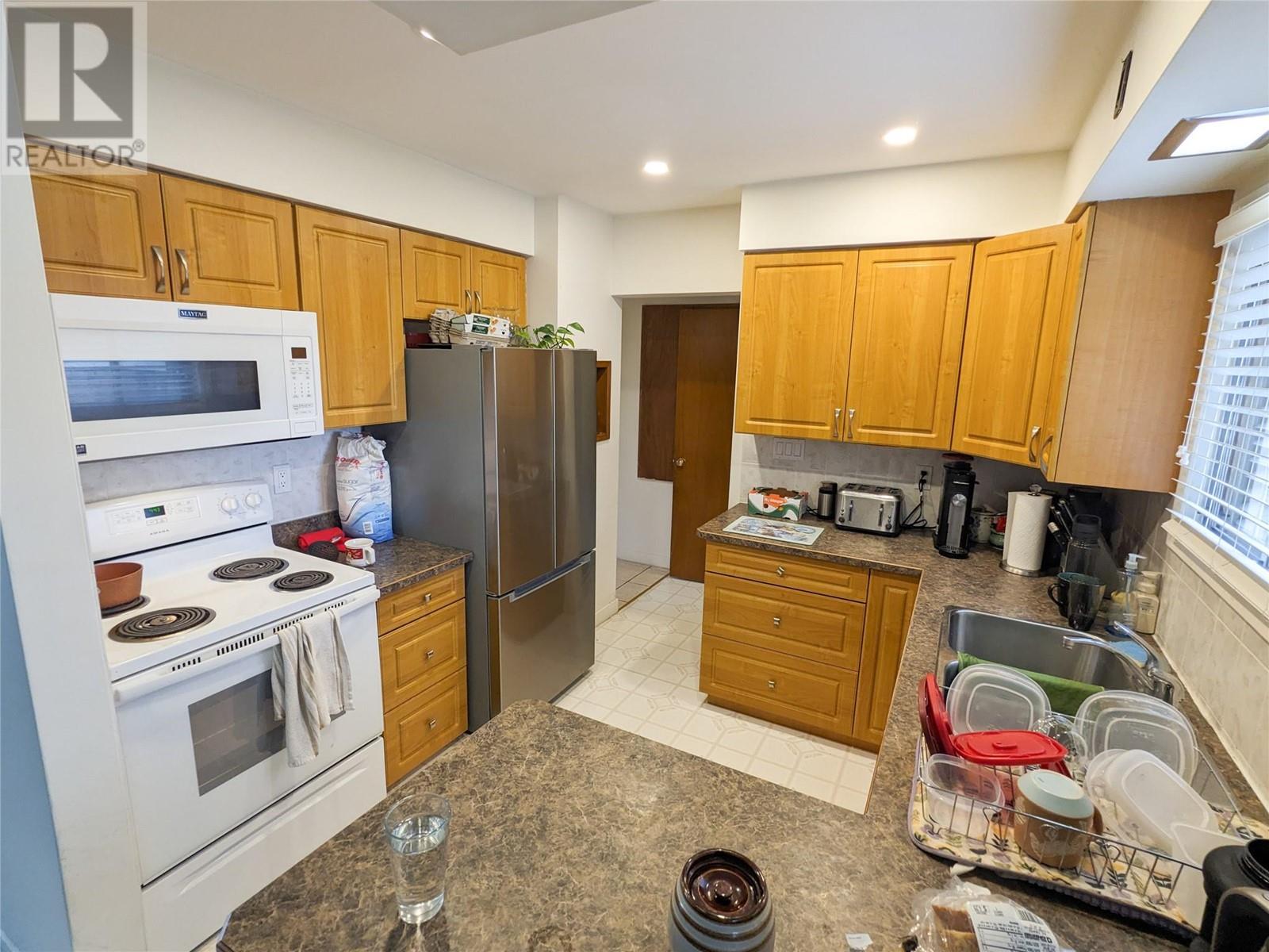 1020 13th Street, Kamloops, British Columbia  V2B 3C9 - Photo 9 - 10347601