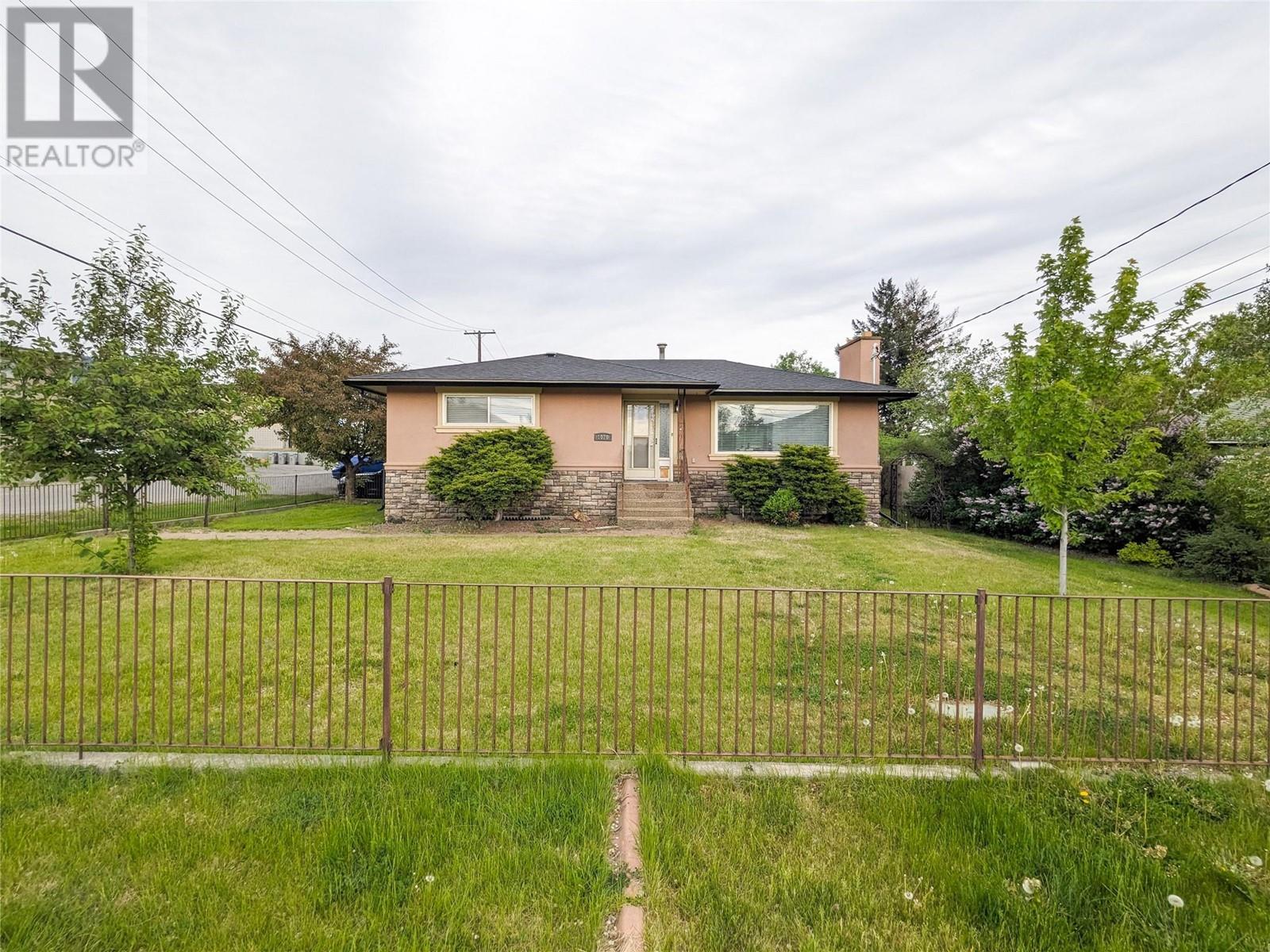 1020 13th Street, Kamloops, British Columbia  V2B 3C9 - Photo 33 - 10347601