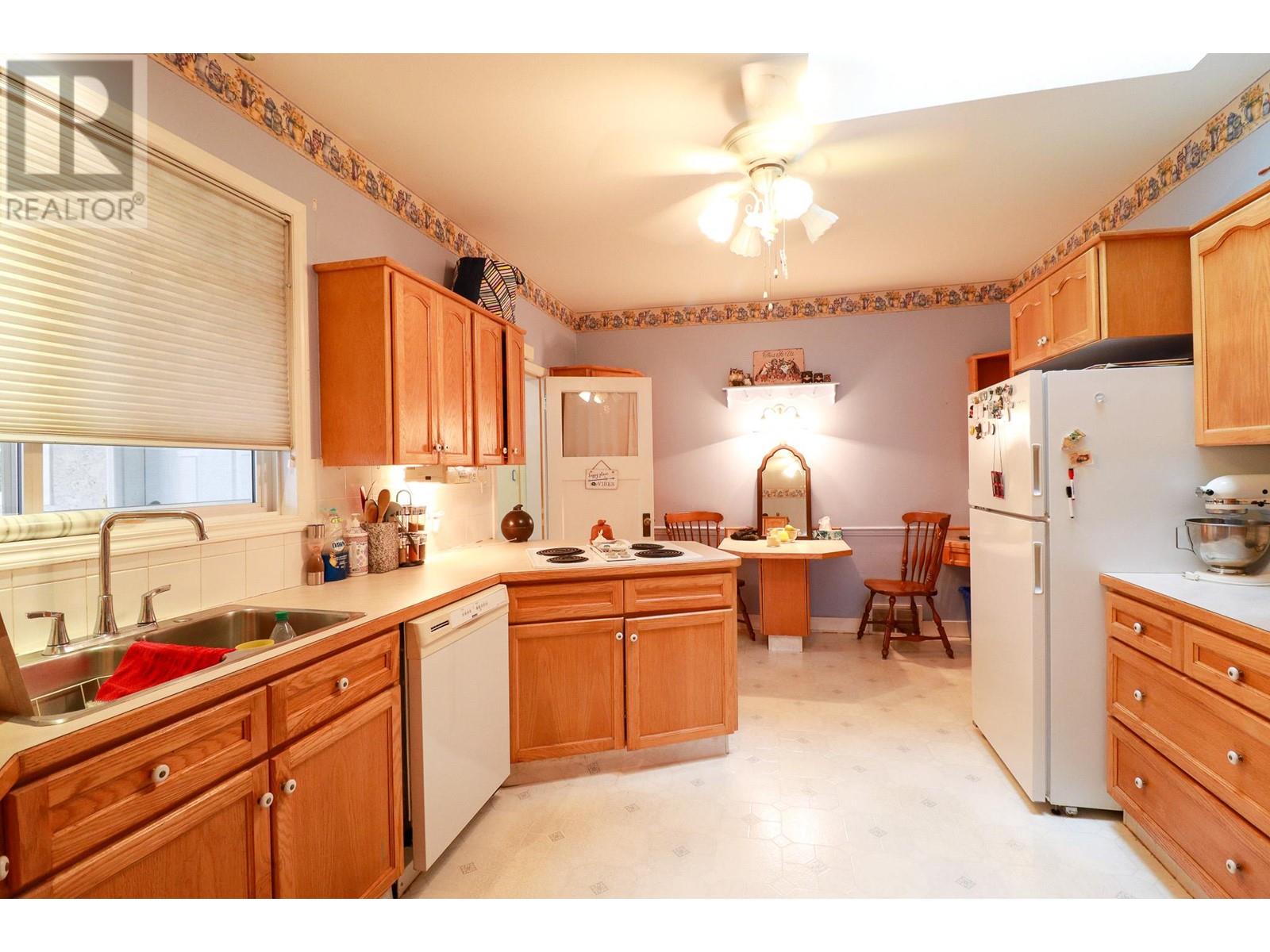 3045 Valleyview Road, Penticton, British Columbia  V2A 8W8 - Photo 5 - 10347985