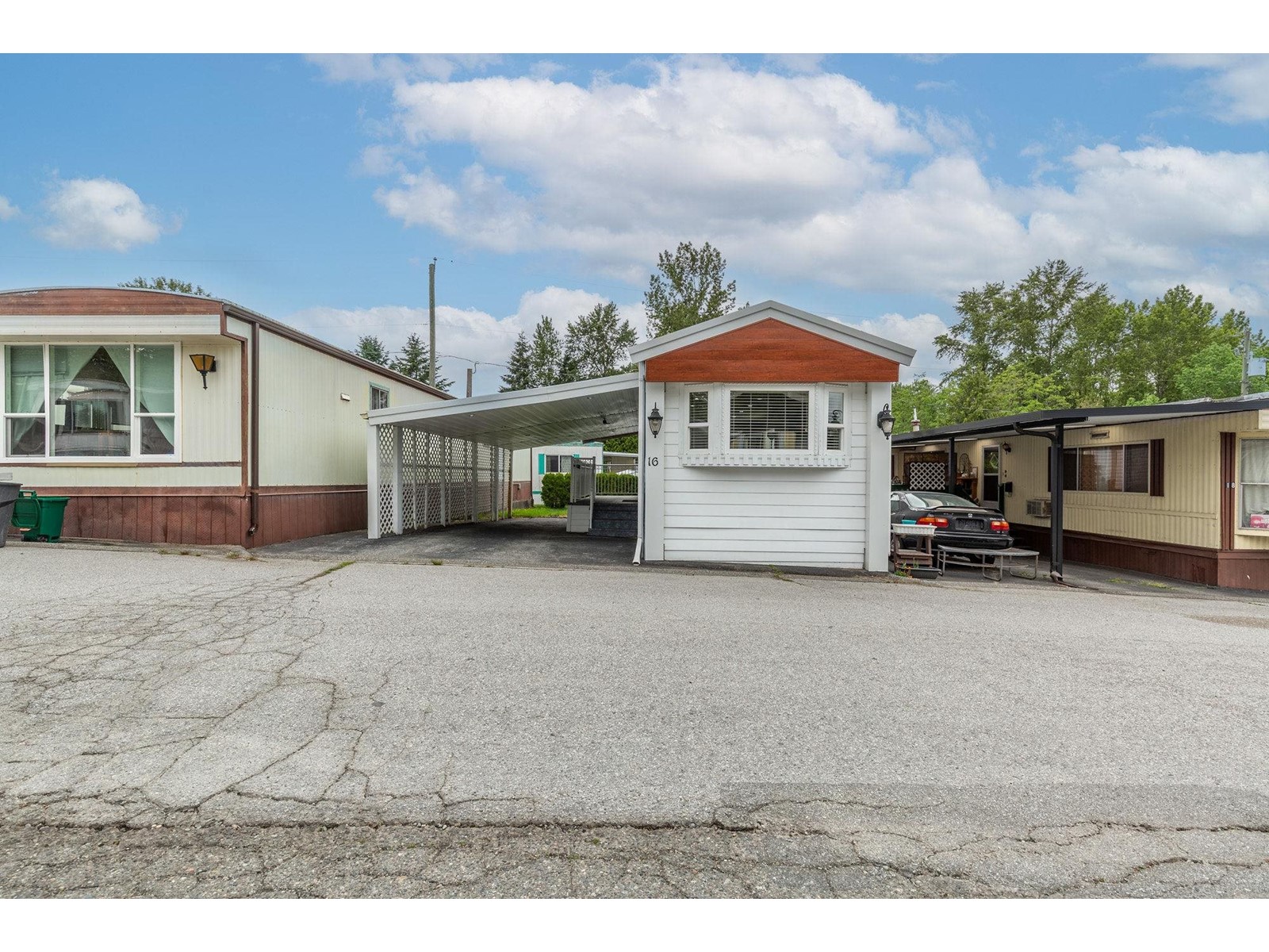 Property at 16 8266 KING GEORGE BOULEVARD image 3