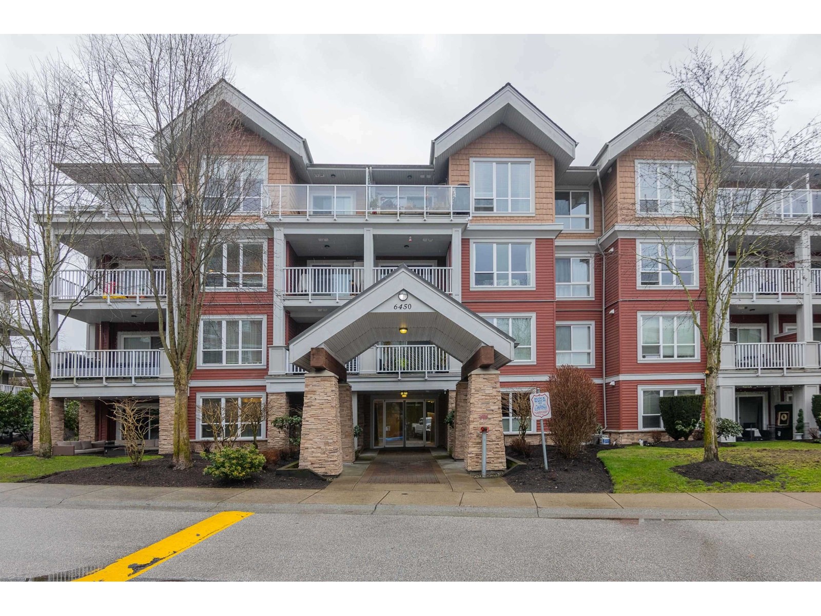 109 6450 194 Street, Surrey, British Columbia  V4N 6J8 - Photo 1 - R3003623