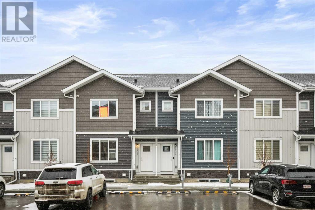 205, 137 Red Embers Link Ne, Calgary, Alberta  T2E 4E1 - Photo 3 - A2221963