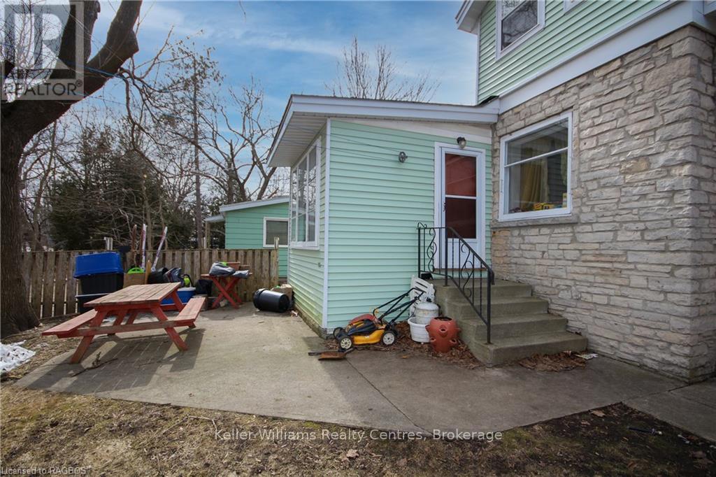 513 Berford Street, South Bruce Peninsula, Ontario  N0H 2T0 - Photo 8 - X11997989