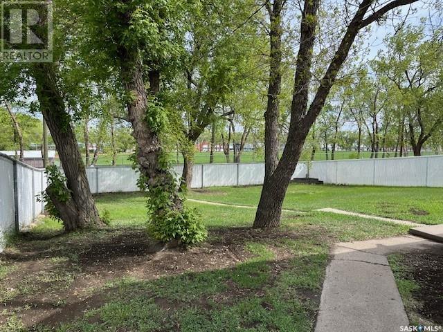 Property at 760 Coteau STREET W image 4