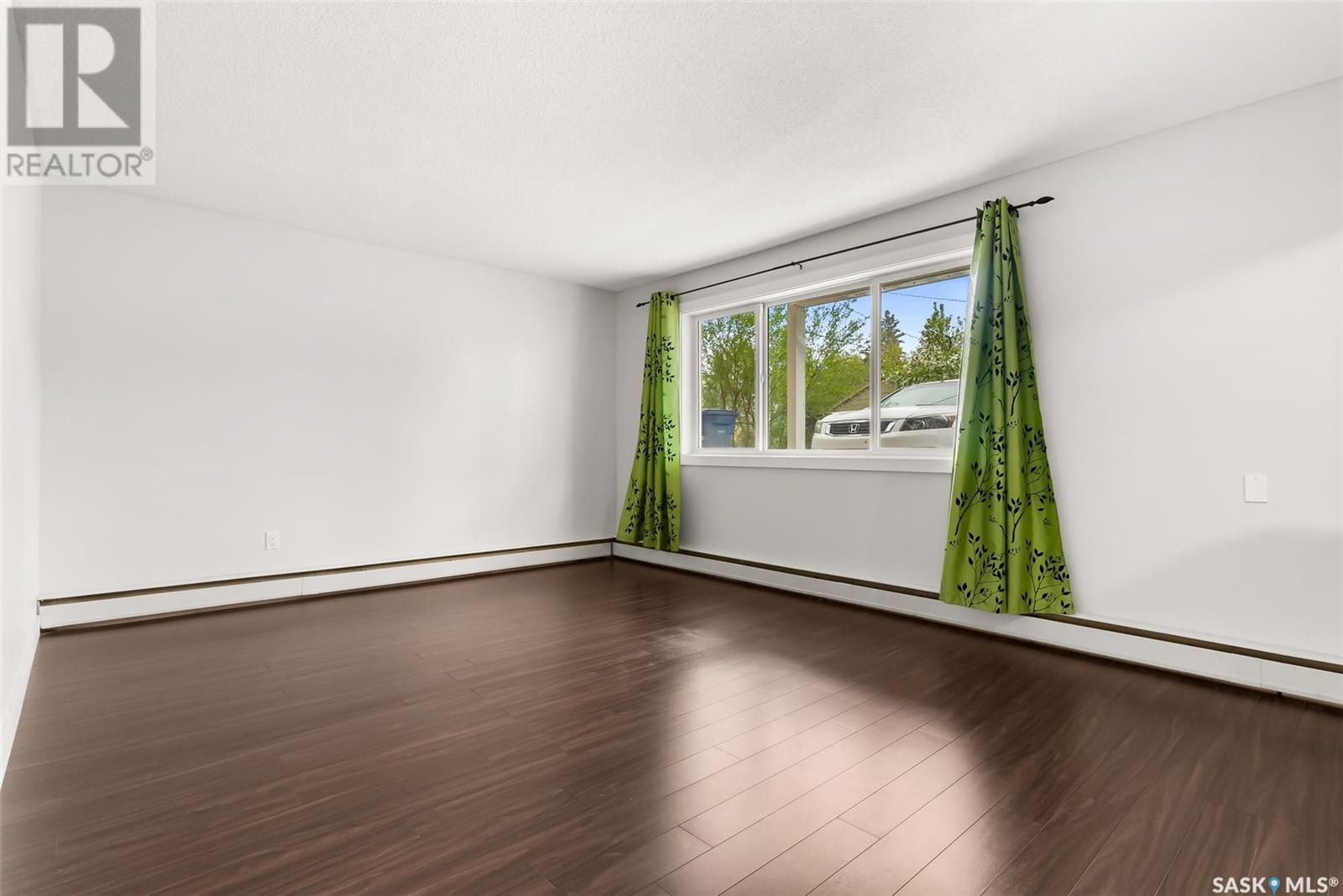 4 230 Broadway Avenue E, Regina, Saskatchewan  S4N 0Z9 - Photo 2 - SK006173