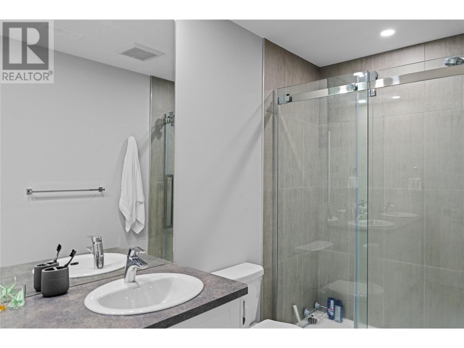2037 Galore Crescent, Kamloops, British Columbia  V2E 0A7 - Photo 27 - 10344836