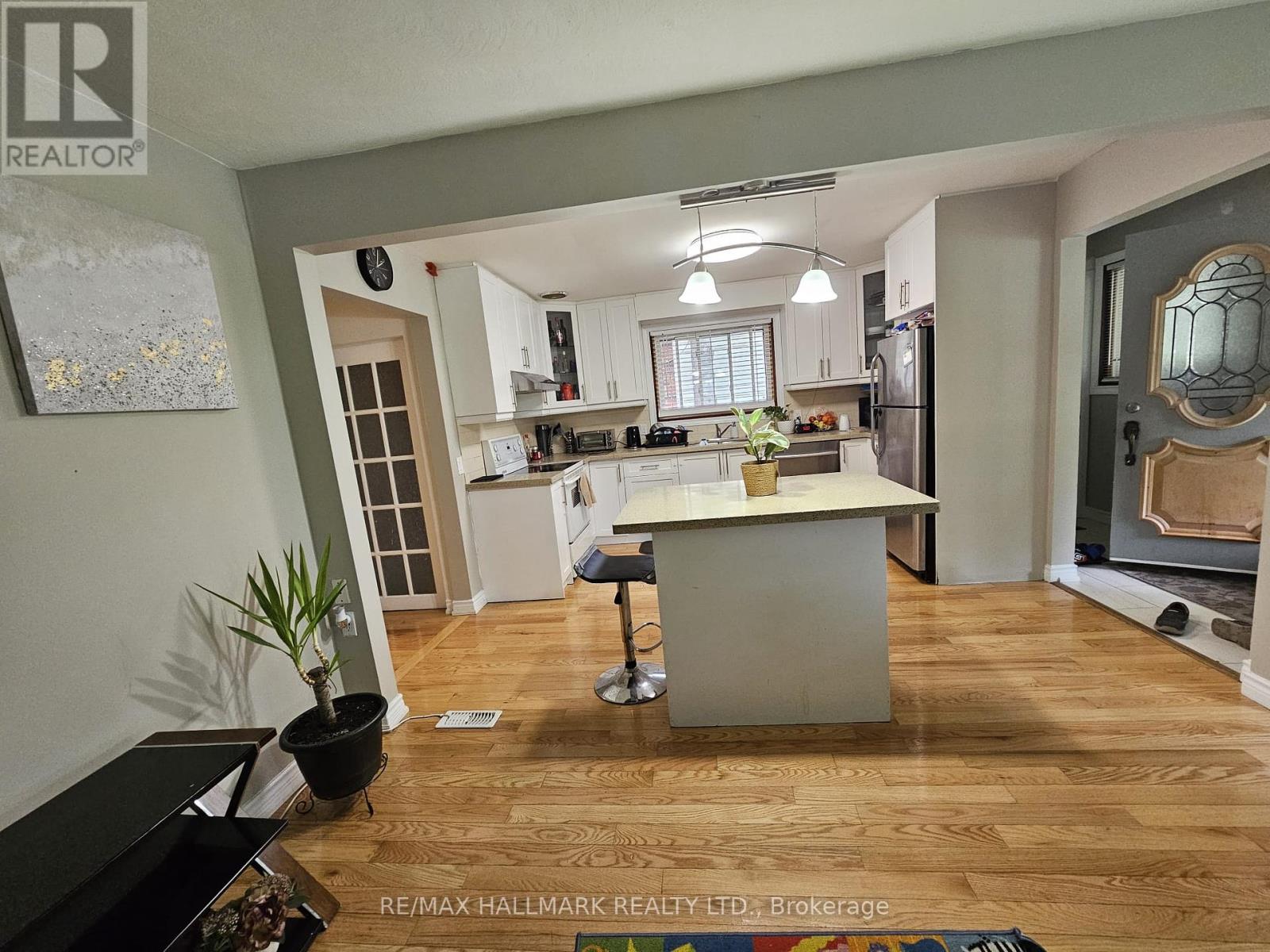 205 Grenfell Street, Oshawa, Ontario  L1J 4W3 - Photo 9 - E12154417