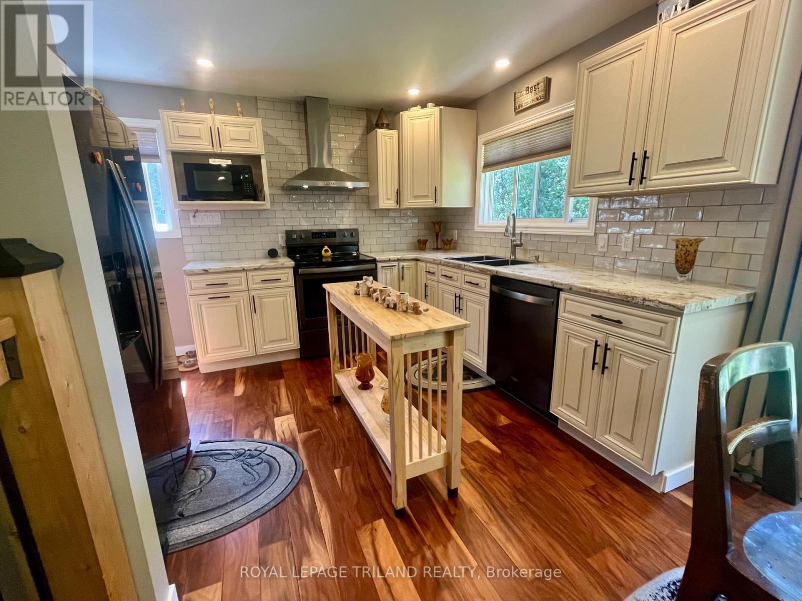 179 Warner Bay Road, Northern Bruce Peninsula, Ontario  N0H 2R0 - Photo 7 - X12154193