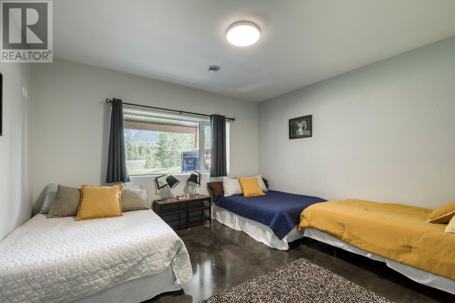 5067 Armstrong Road, Invermere, British Columbia  V0A 1K2 - Photo 28 - 10348128