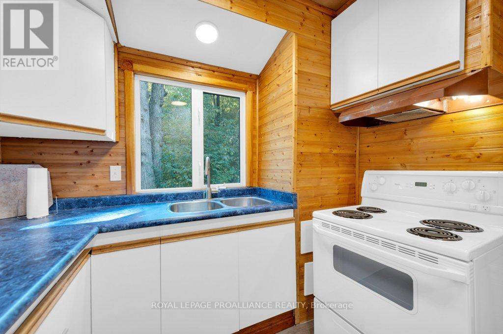 174 Cottage Lane, Tweed (Tweed (Village)), Ontario  K0K 3J0 - Photo 9 - X12154538