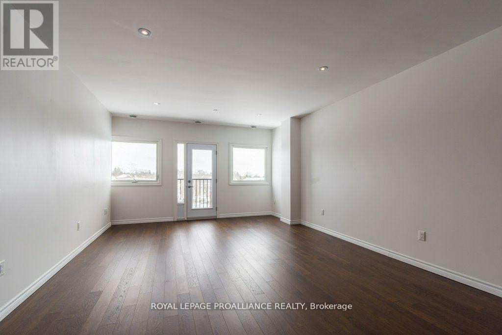 505 - 199 Front Street, Belleville, Ontario  K8N 5H5 - Photo 15 - X12154579