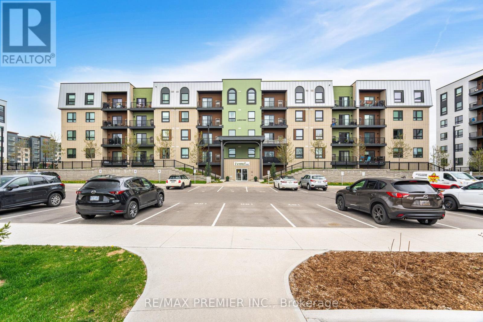 308 - 6 Spice Way, Barrie, Ontario  L9J 0J9 - Photo 1 - S12154397