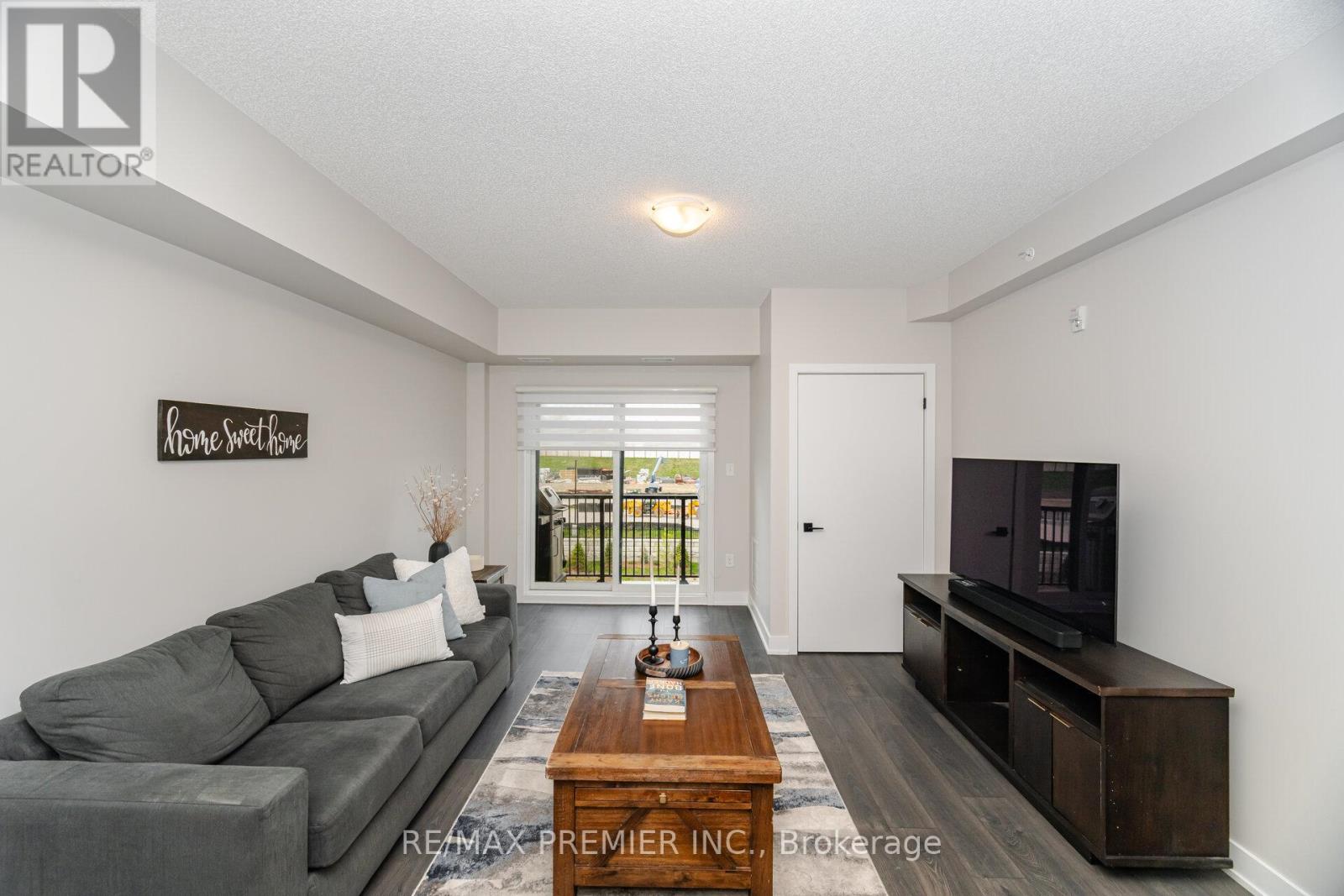 308 - 6 Spice Way, Barrie, Ontario  L9J 0J9 - Photo 14 - S12154397