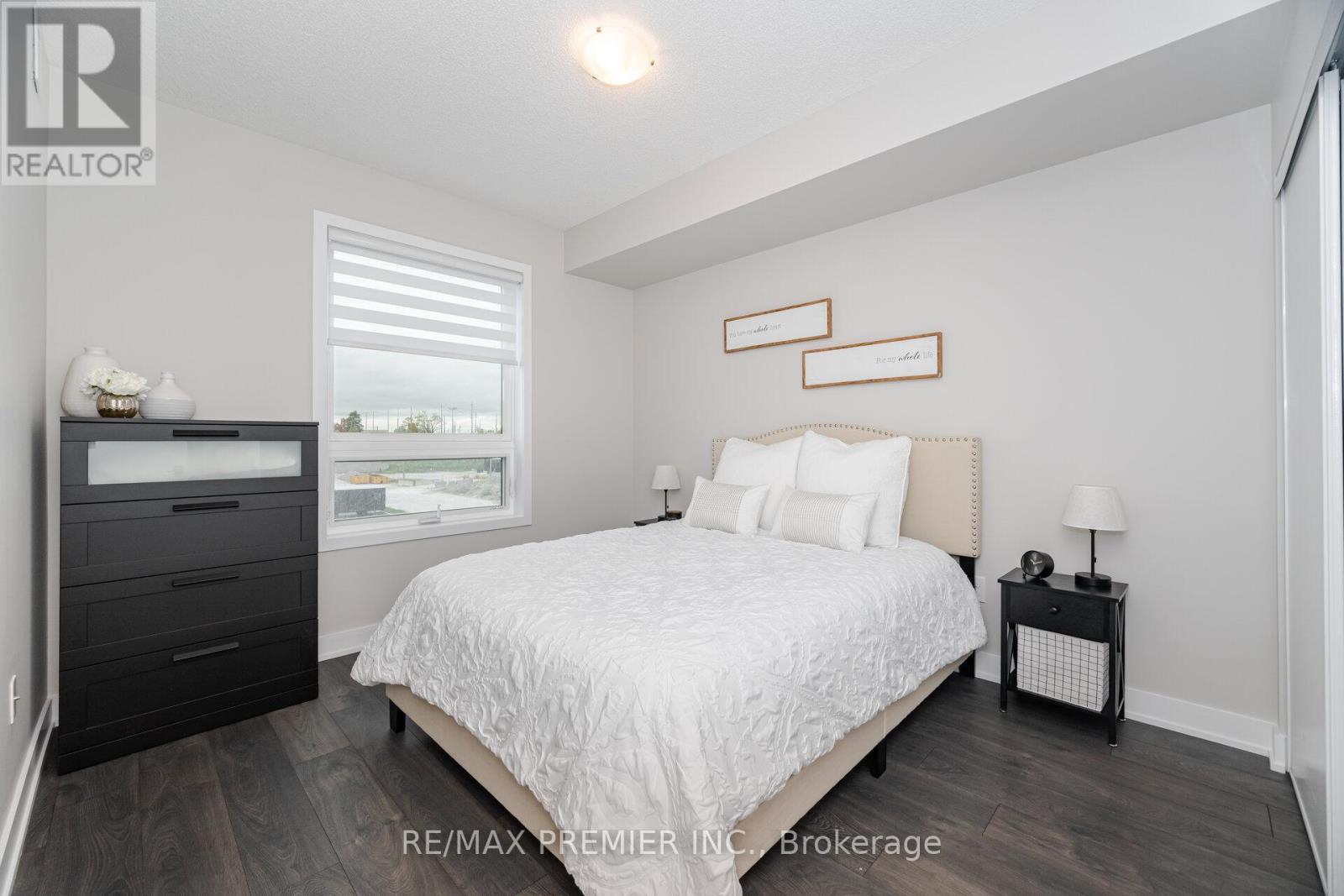 308 - 6 Spice Way, Barrie, Ontario  L9J 0J9 - Photo 17 - S12154397