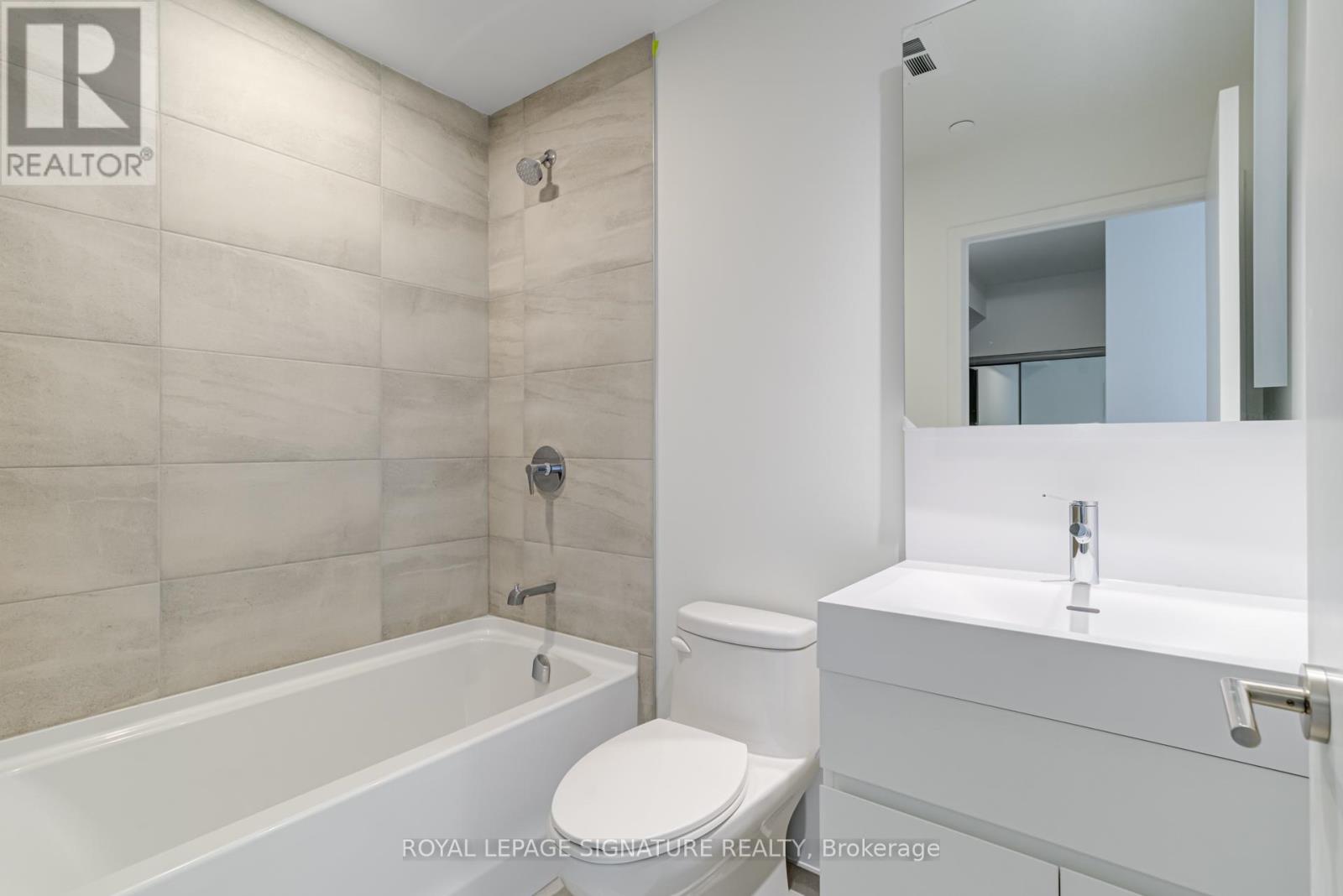 1208 - 39 Mary St Street, Barrie, Ontario  L4N 1S9 - Photo 23 - S12154428