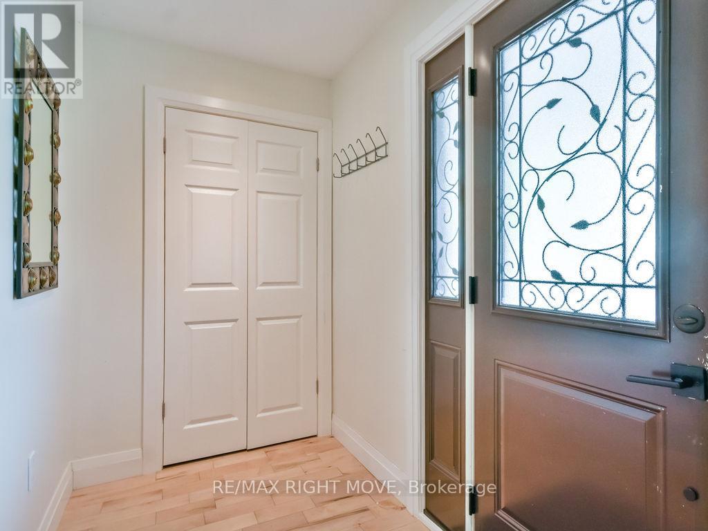 3366 Beckett Place, Severn, Ontario  L3V 0V9 - Photo 8 - S12154436