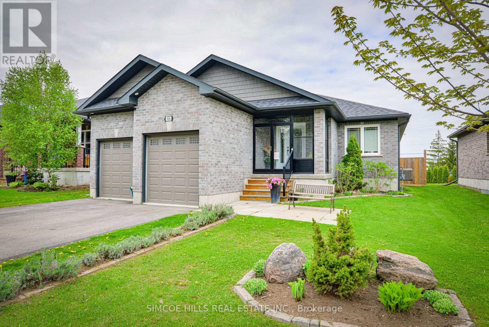 Property at 3886 WOOD AVENUE image 1