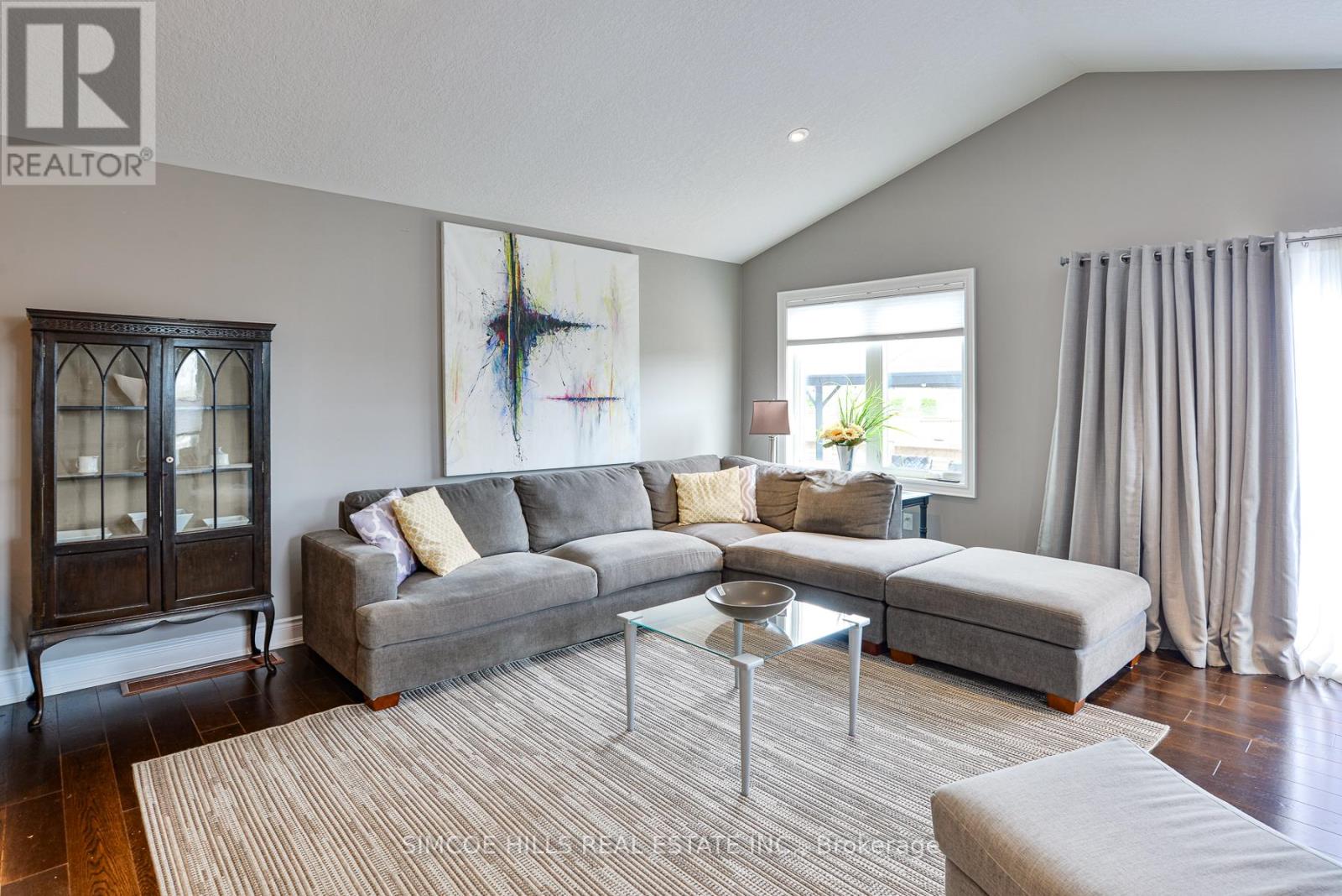 3886 Wood Avenue, Severn, Ontario  L3V 0T9 - Photo 6 - S12154466
