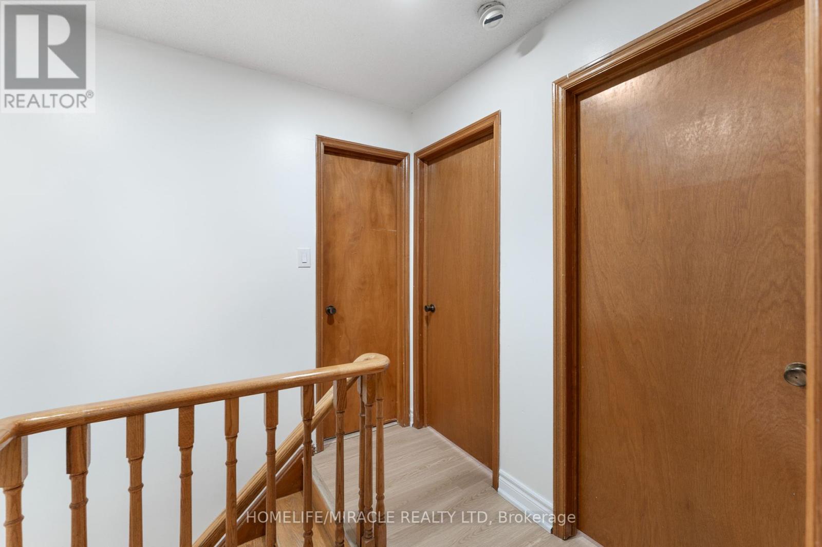 4 Greendowns Drive, Toronto (Scarborough Village), Ontario  M1M 2G7 - Photo 38 - E12152872