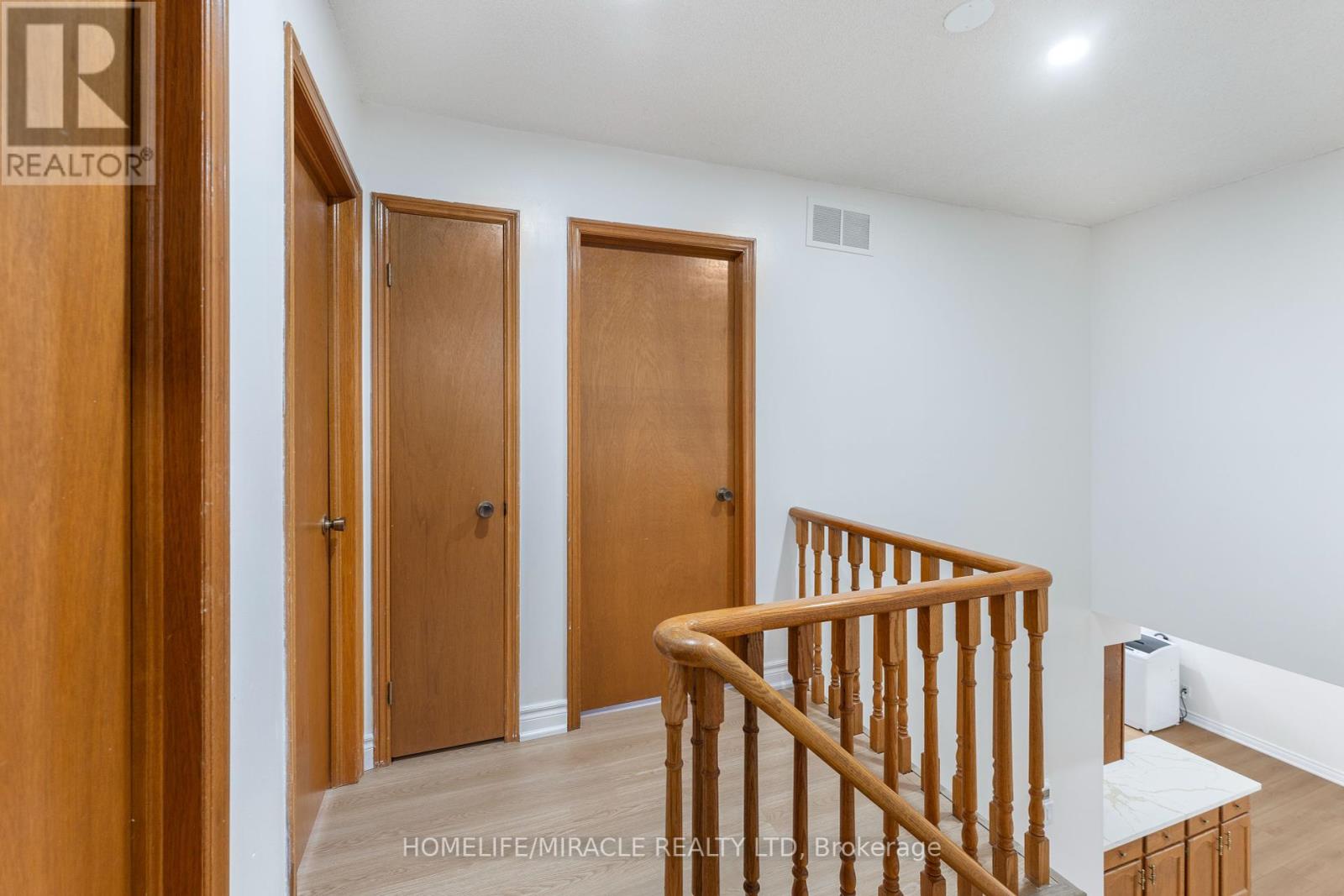 4 Greendowns Drive, Toronto (Scarborough Village), Ontario  M1M 2G7 - Photo 39 - E12152872