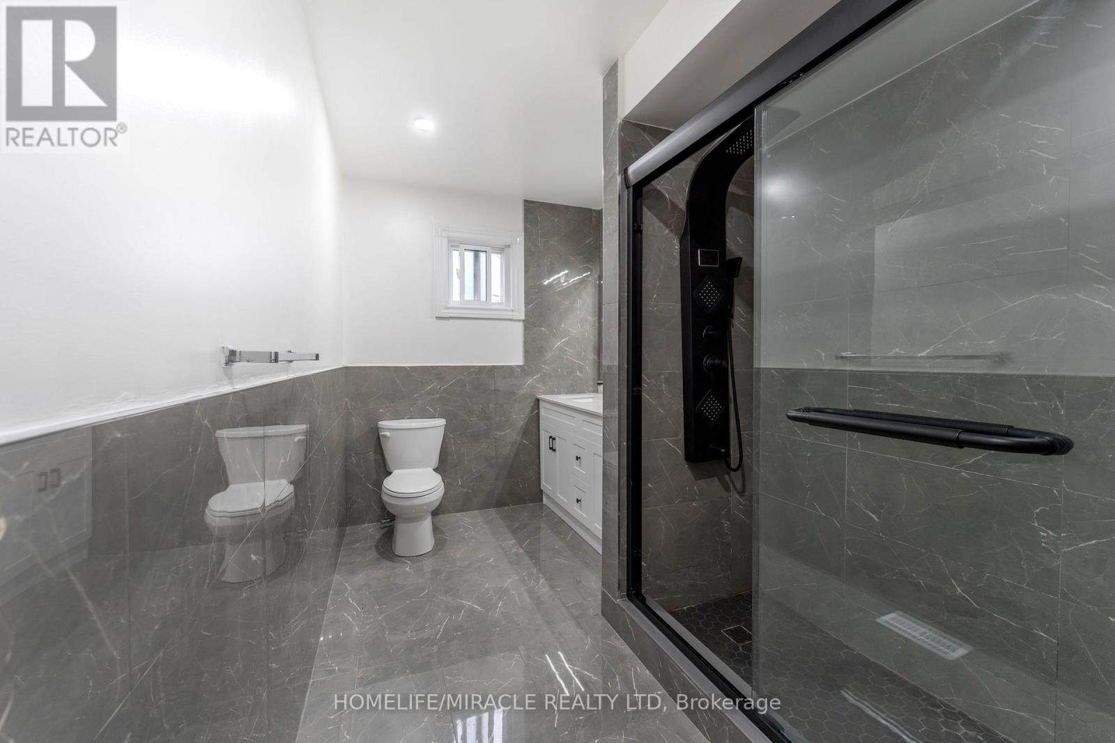 4 Greendowns Drive, Toronto (Scarborough Village), Ontario  M1M 2G7 - Photo 18 - E12152872