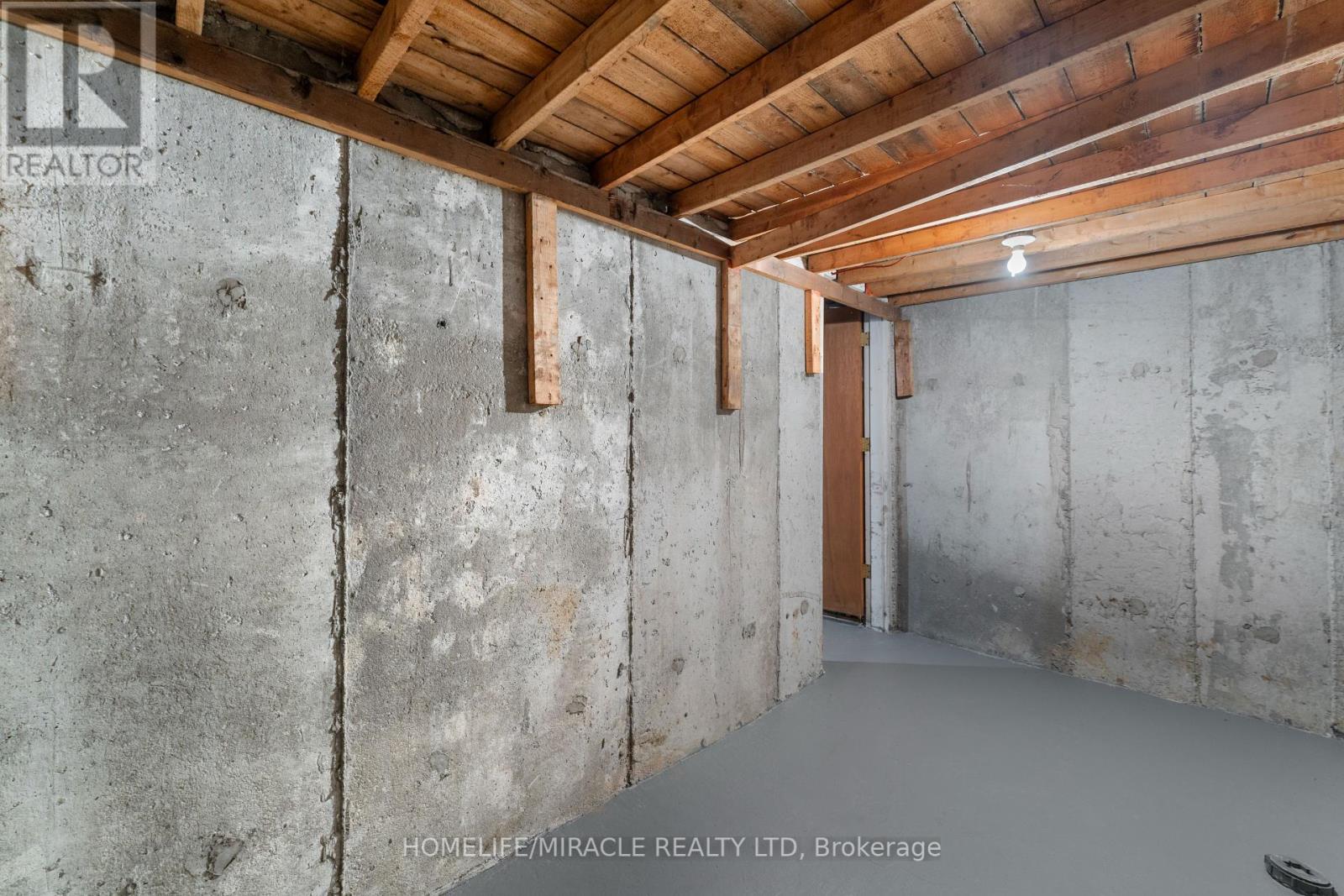 4 Greendowns Drive, Toronto (Scarborough Village), Ontario  M1M 2G7 - Photo 44 - E12152872