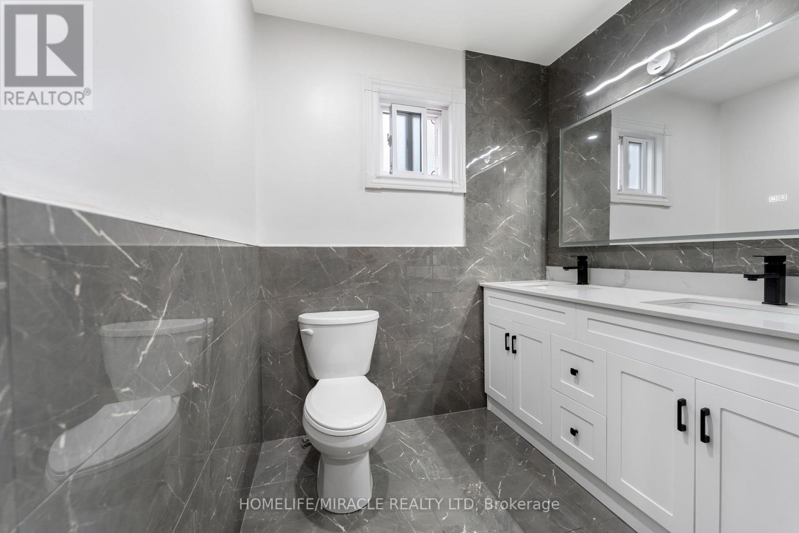 4 Greendowns Drive, Toronto (Scarborough Village), Ontario  M1M 2G7 - Photo 19 - E12152872