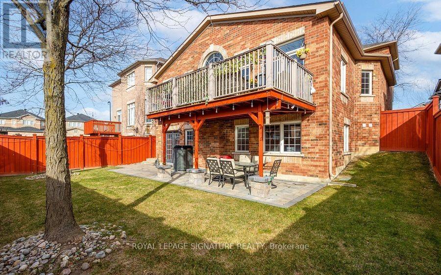 6844 Golden Hills Way, Mississauga, Ontario  L5W 1P3 - Photo 15 - W12150449